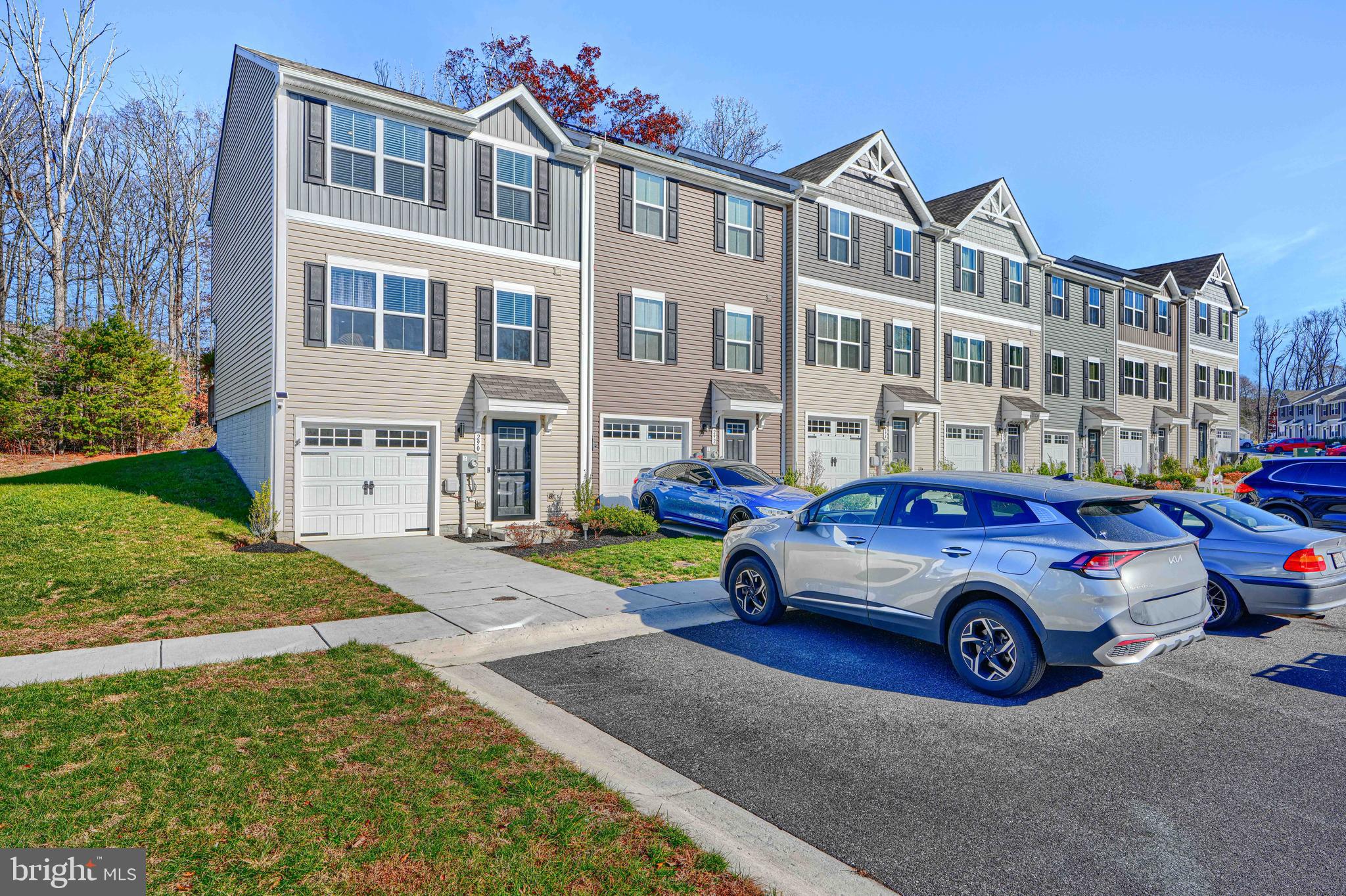 290 TOURNAMENT CIRCLE