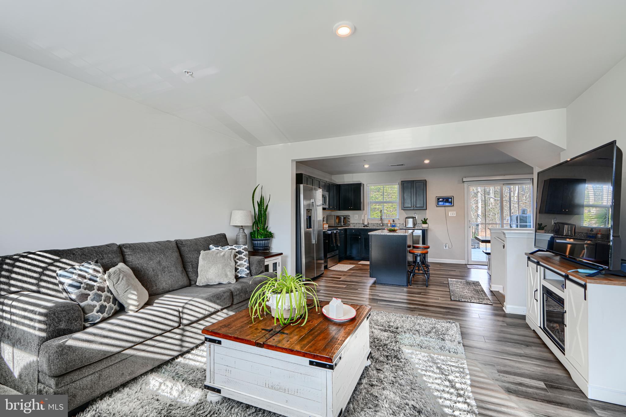 CHESAPEAKE CLUB - Residential