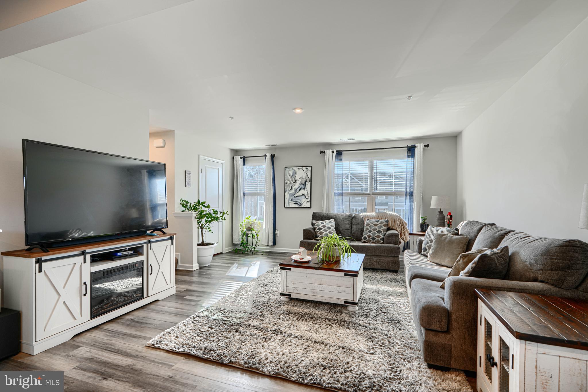 CHESAPEAKE CLUB - Residential