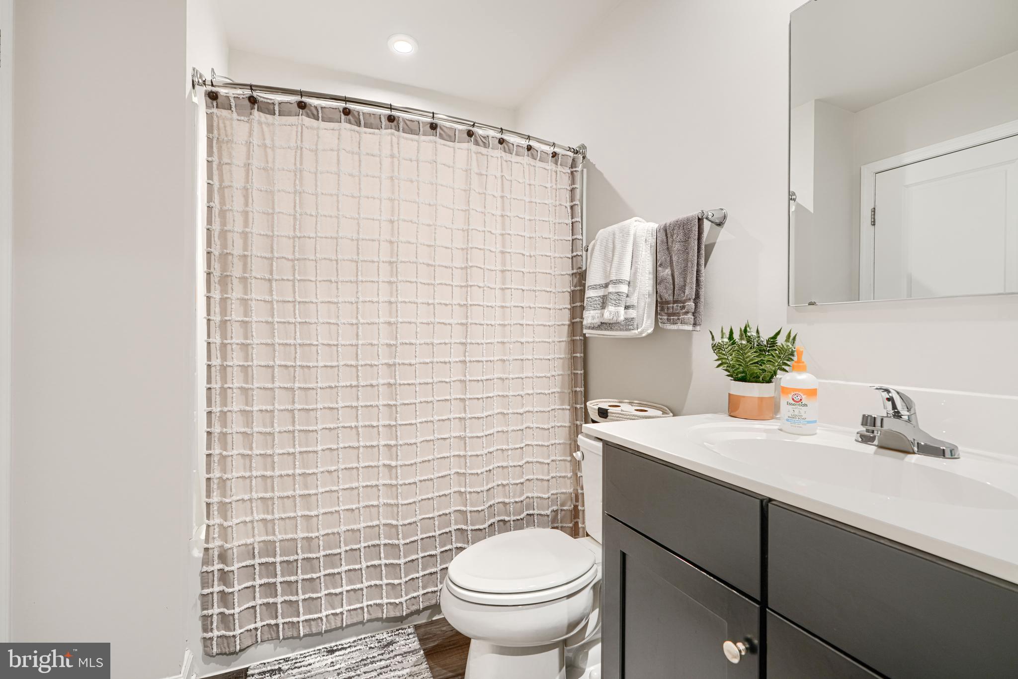 CHESAPEAKE CLUB - Residential