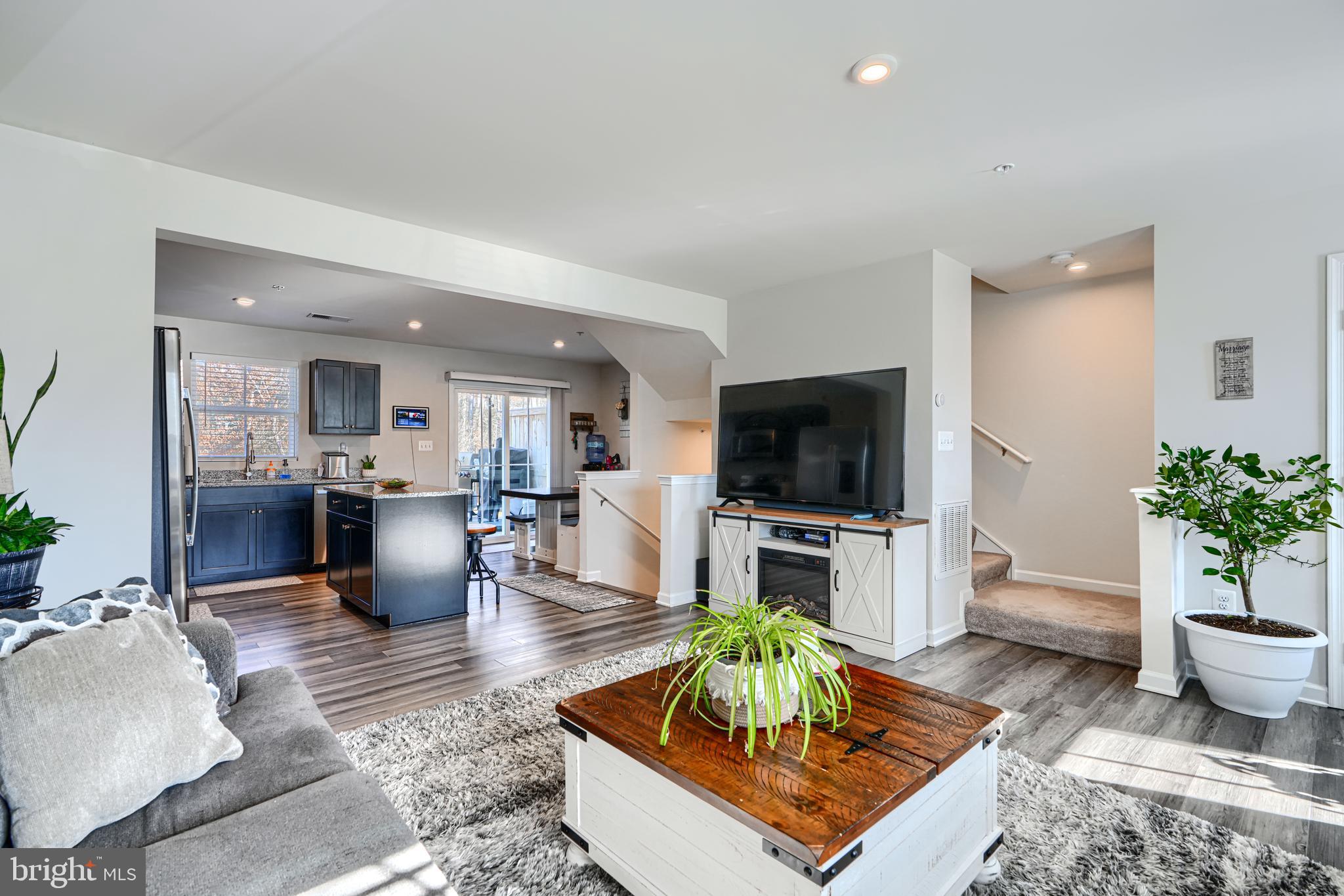 CHESAPEAKE CLUB - Residential