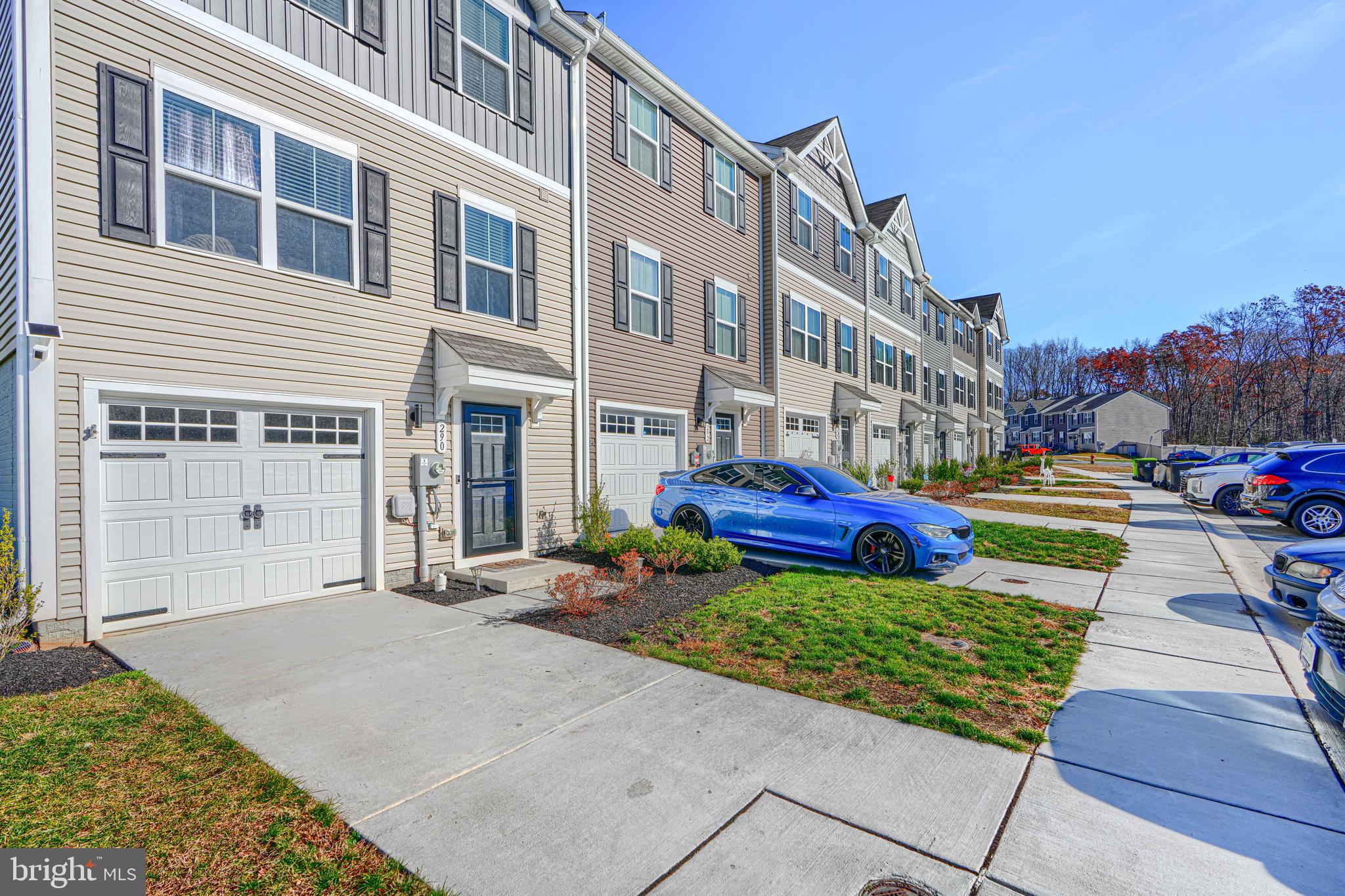 290 TOURNAMENT CIRCLE