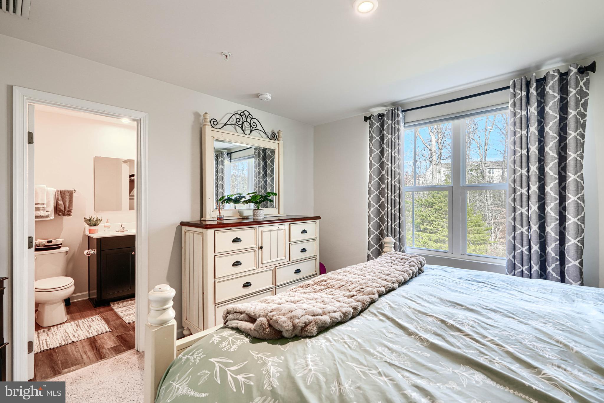 CHESAPEAKE CLUB - Residential