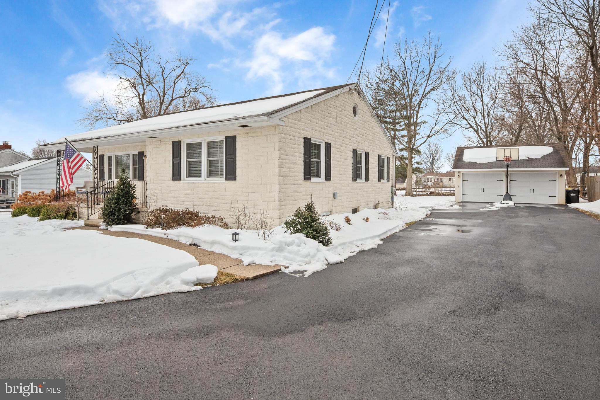 ROSE TREE ESTATES - Residential