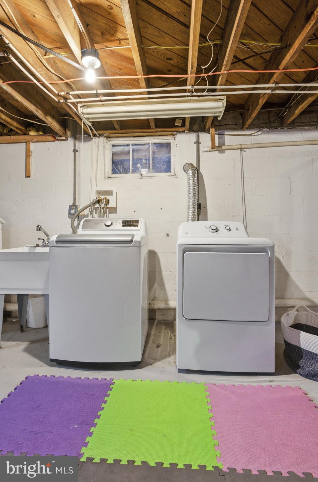 ROSE TREE ESTATES - Residential