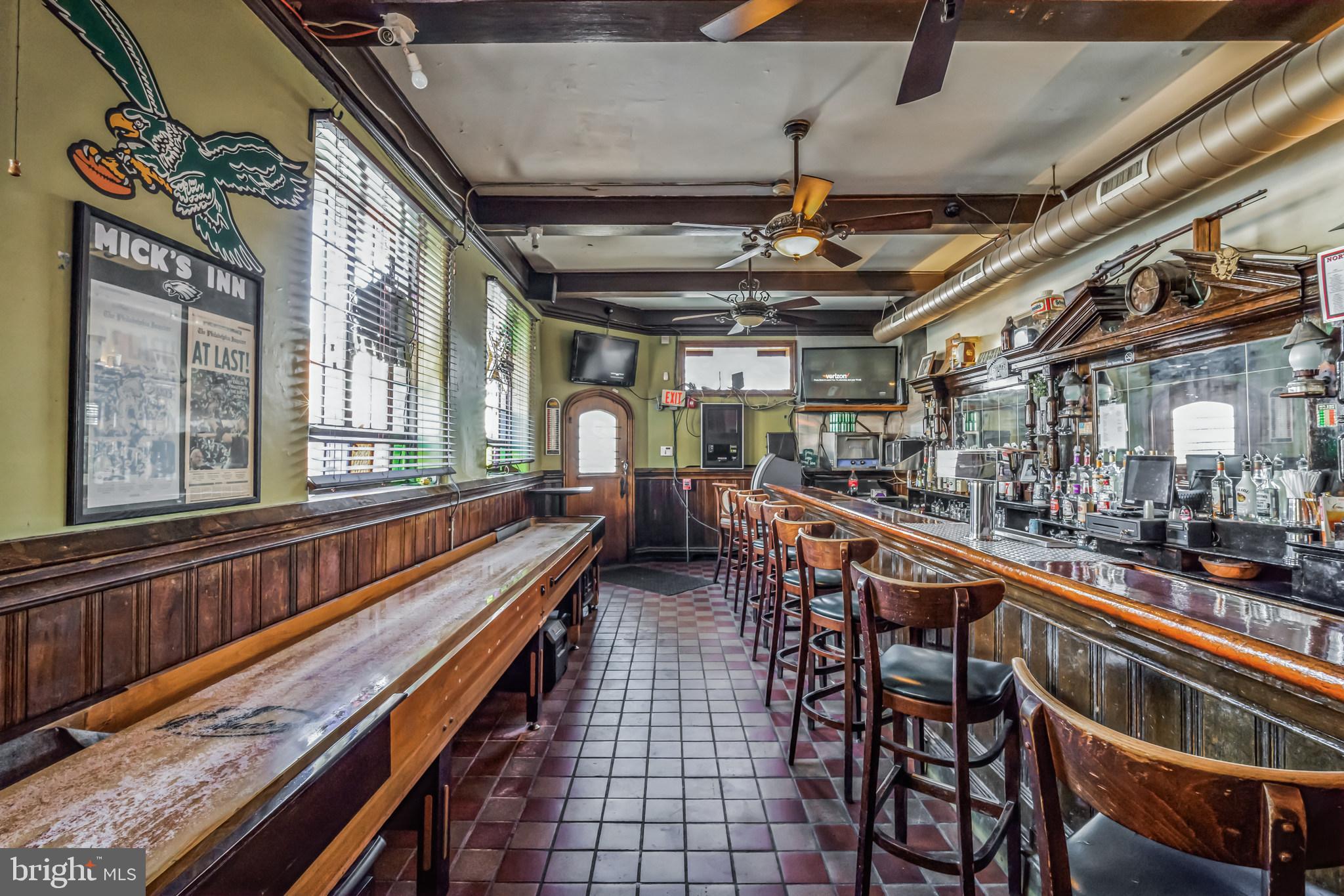 PORT RICHMOND - Residential Lease