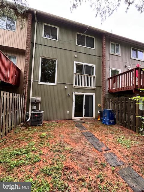 MARYLAND PLACE - Residential Lease