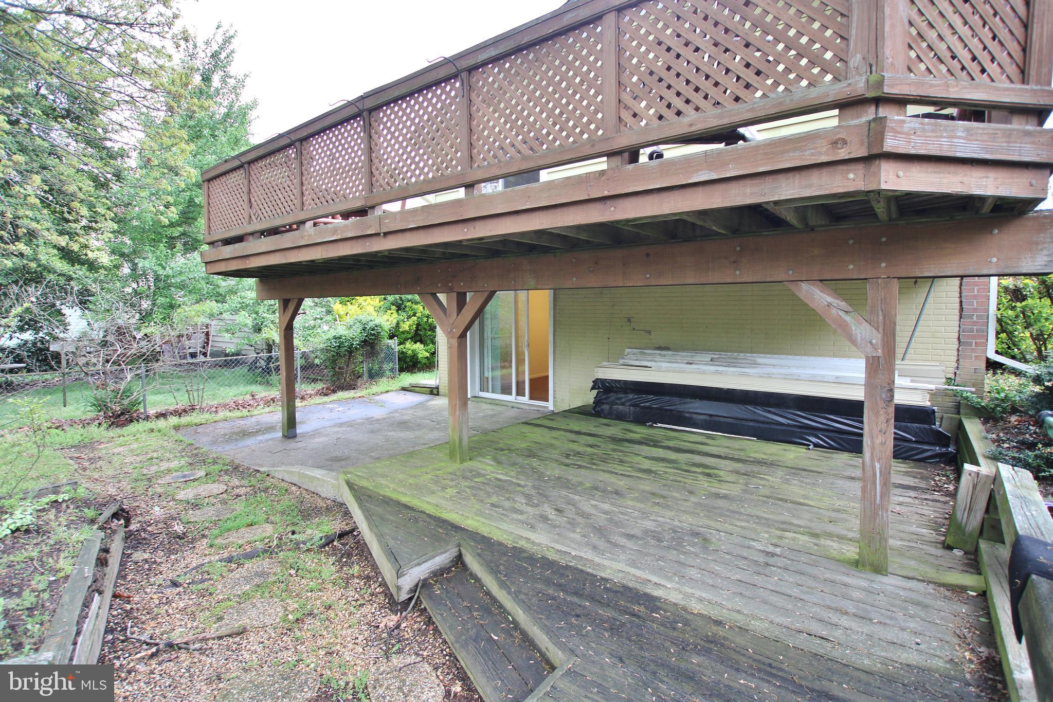 LAKE RIDGE- OAKWOOD - Residential Lease