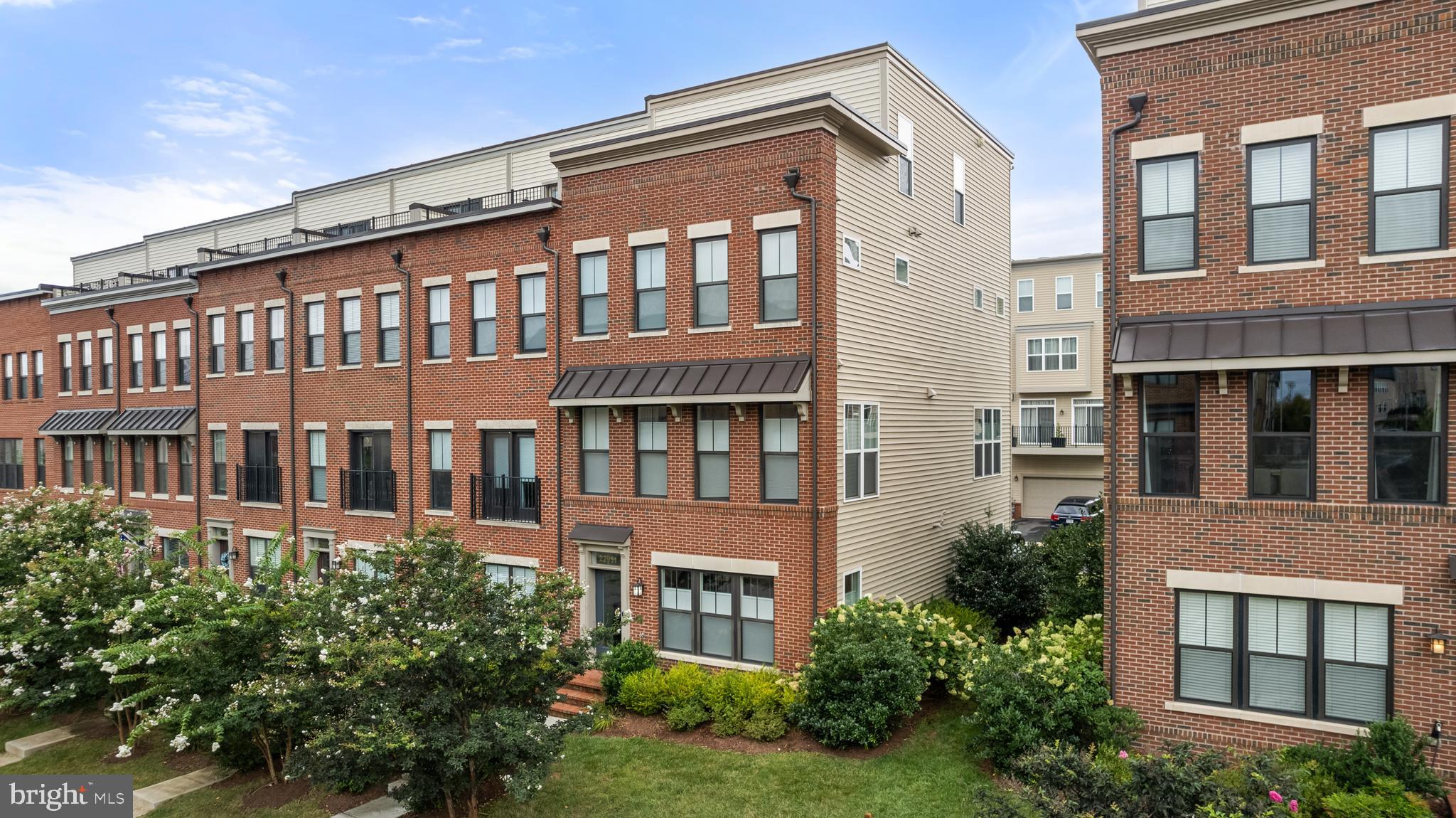 22951 SULLIVANS COVE