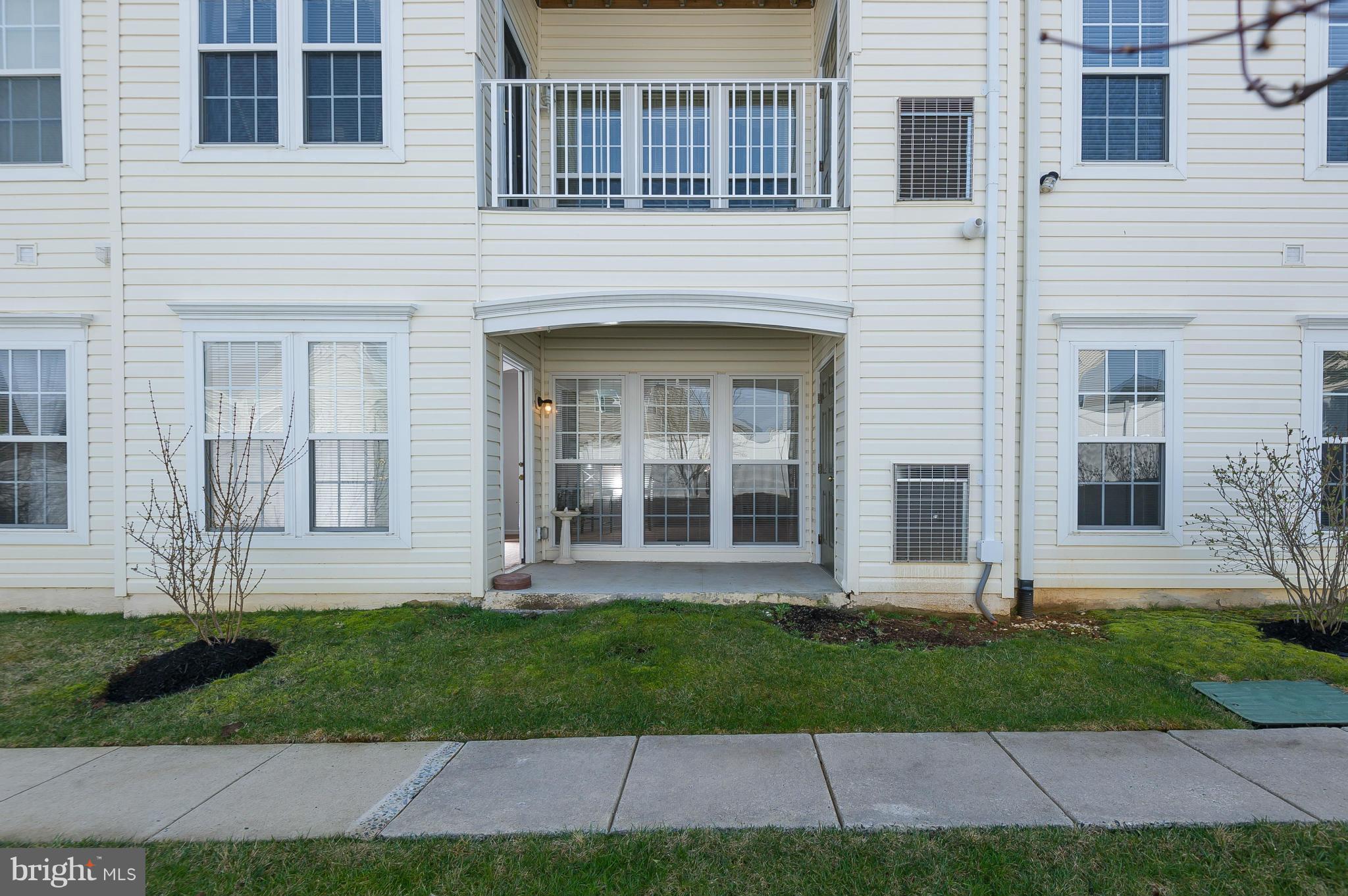 VILLAGE GREEN - Residential