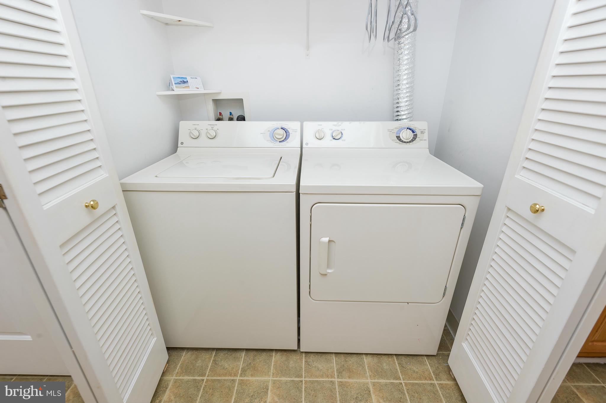 VILLAGE GREEN - Residential