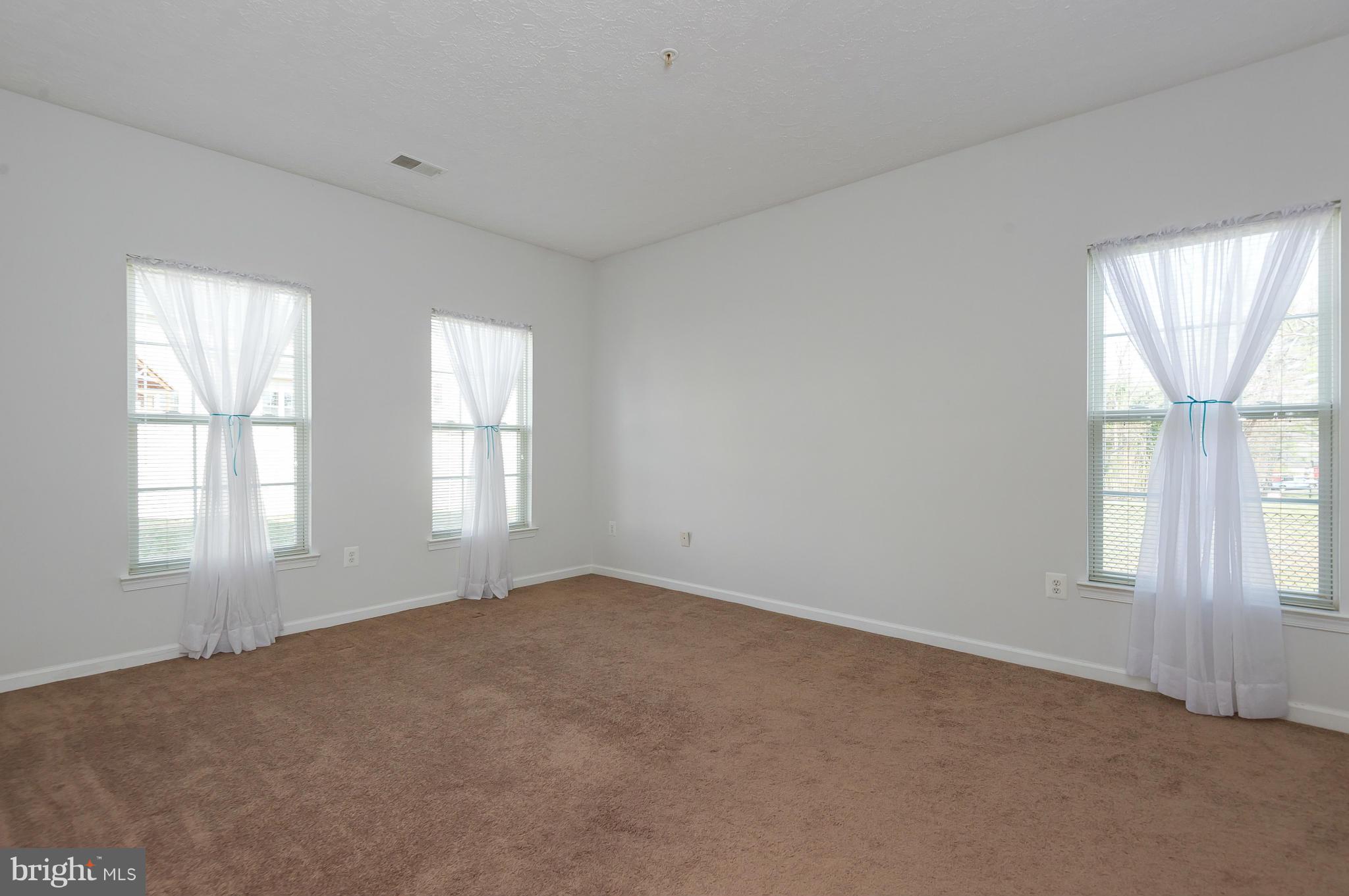 VILLAGE GREEN - Residential