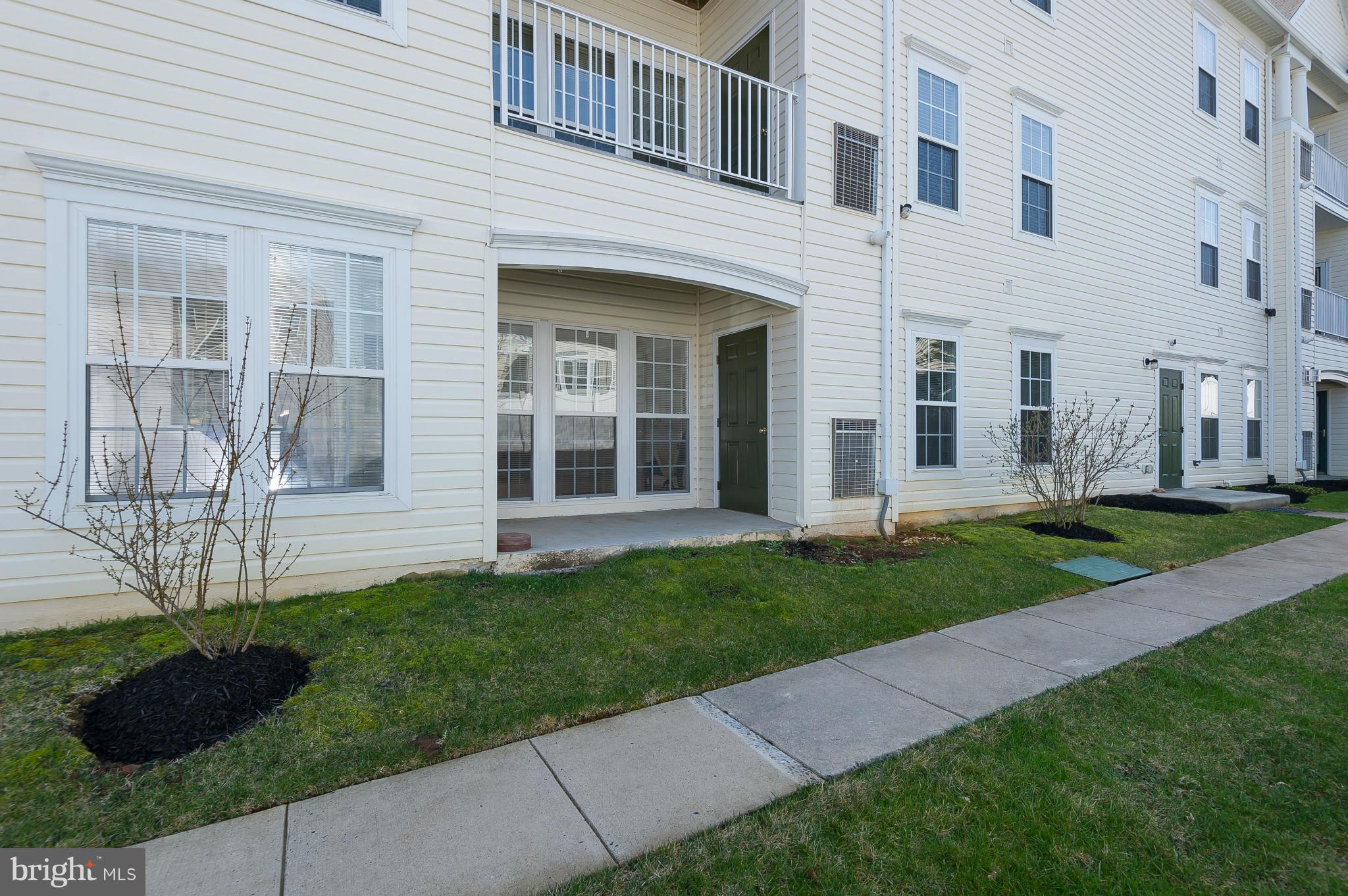 VILLAGE GREEN - Residential