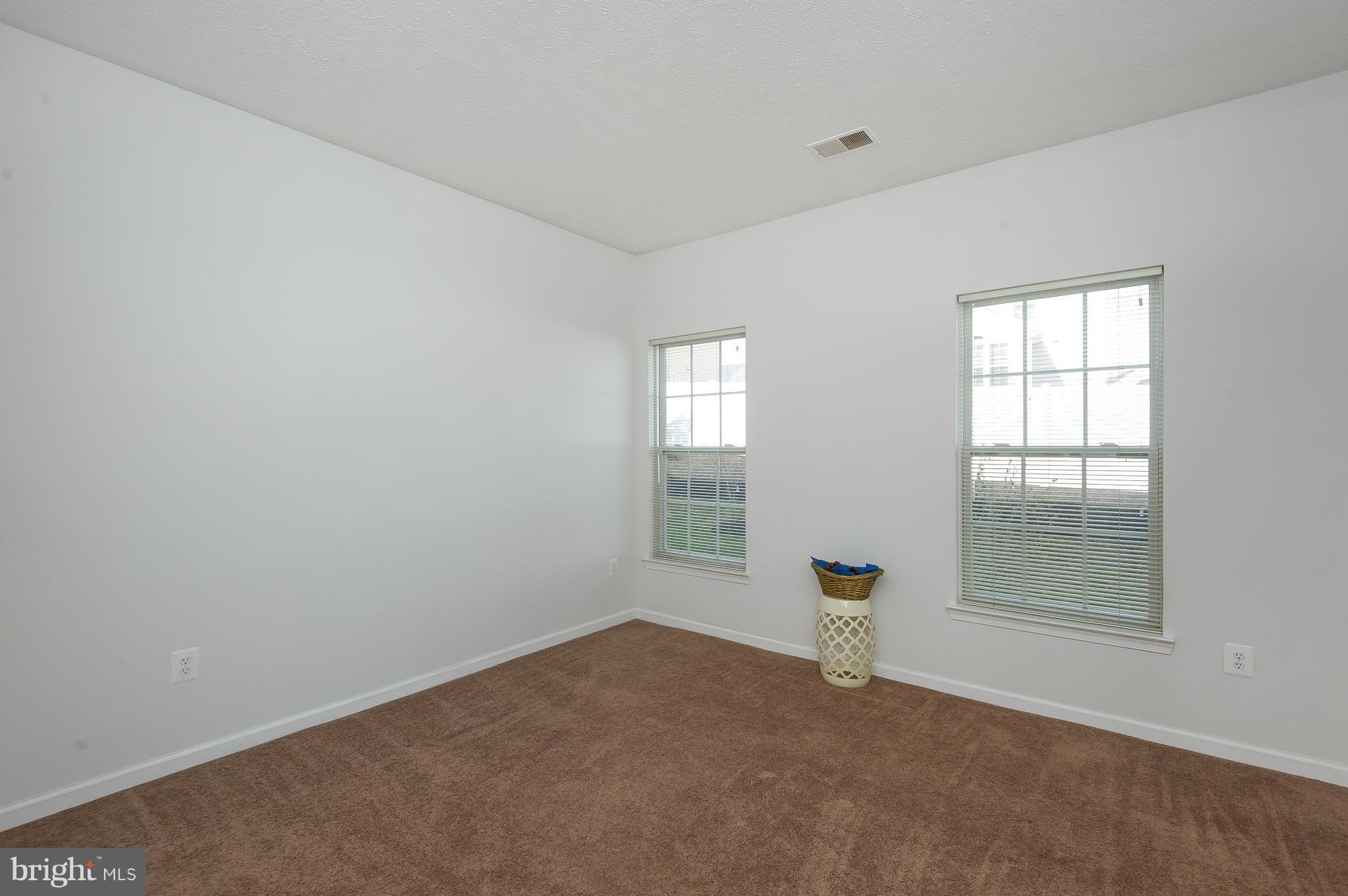 VILLAGE GREEN - Residential