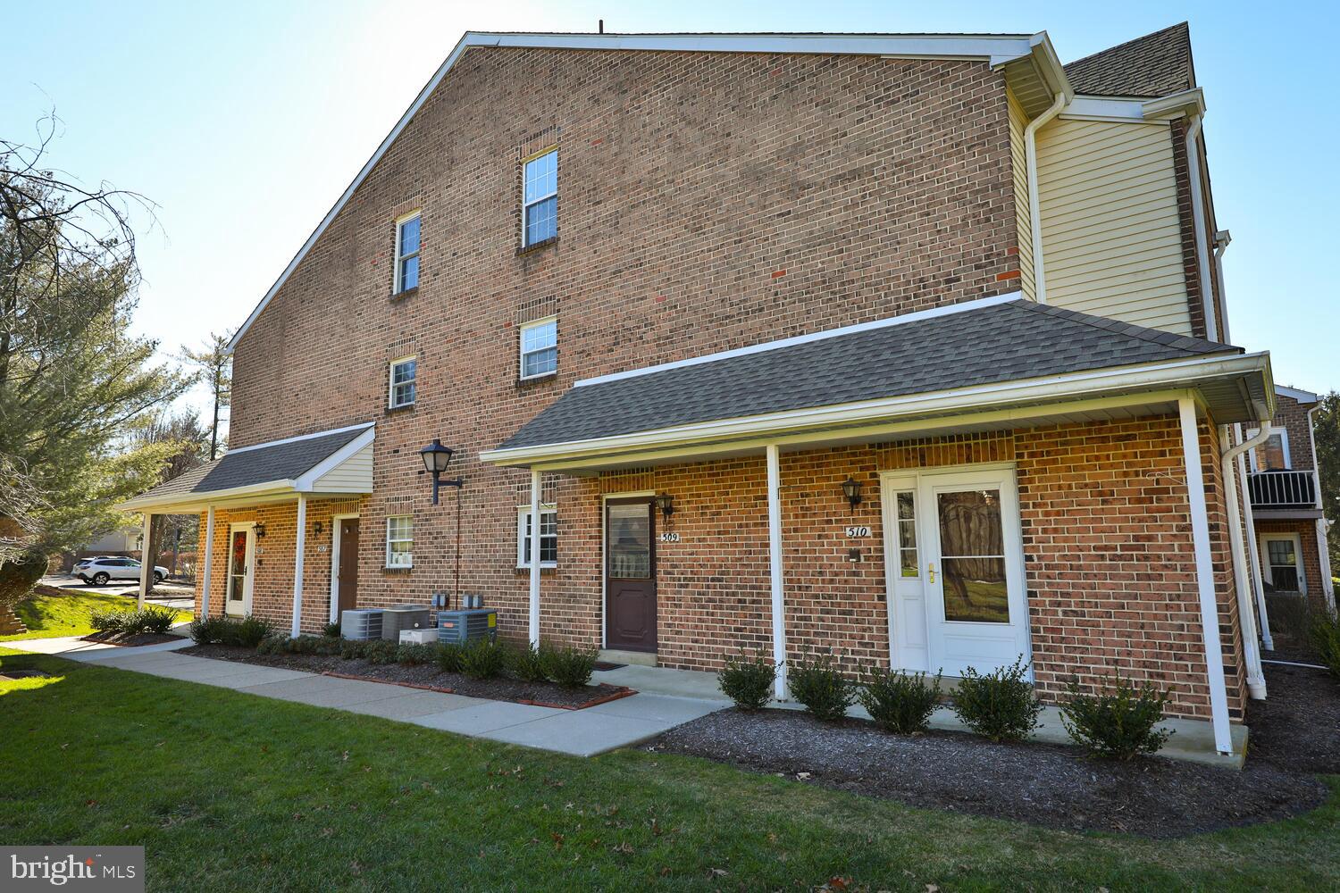 VALLEY GLEN - Residential