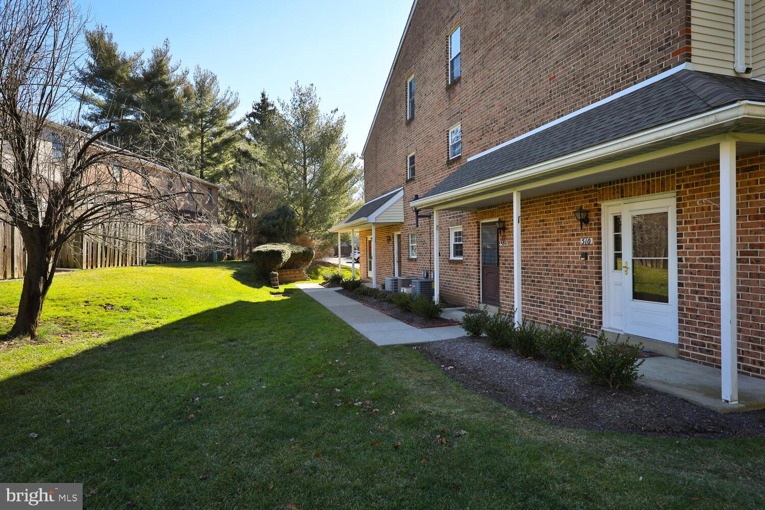 VALLEY GLEN - Residential