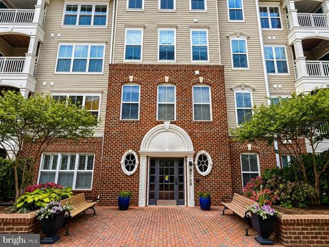 Photo of 5108 Donovan Drive #307, ALEXANDRIA, VA 22304 (MLS # VAAX2059678)