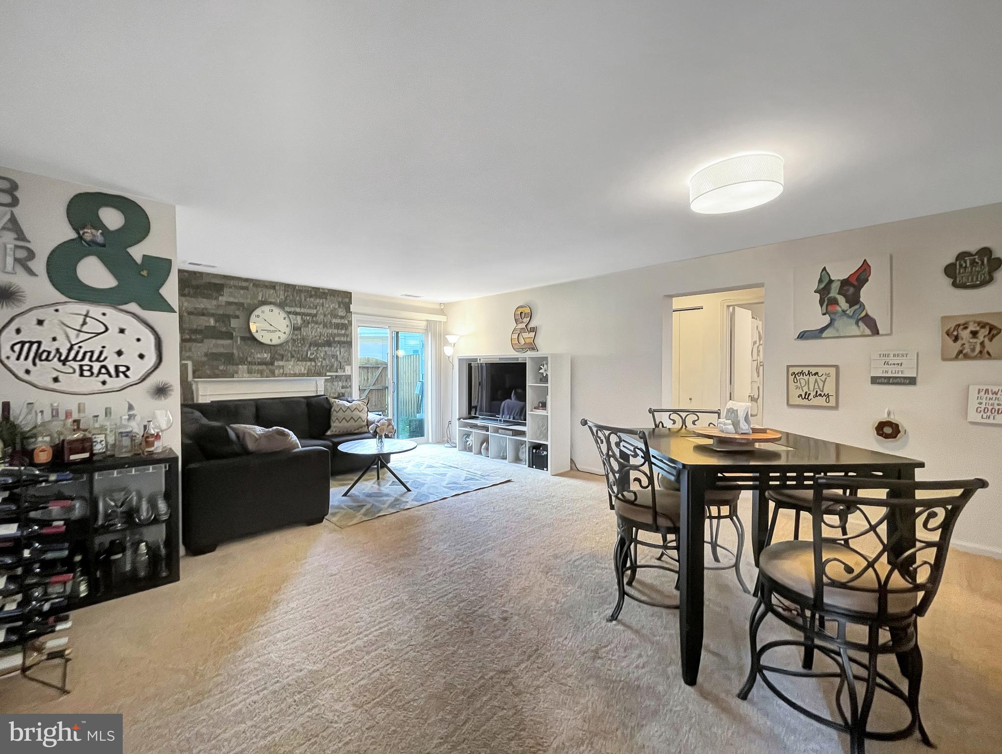 STOCKBRIDGE - Residential