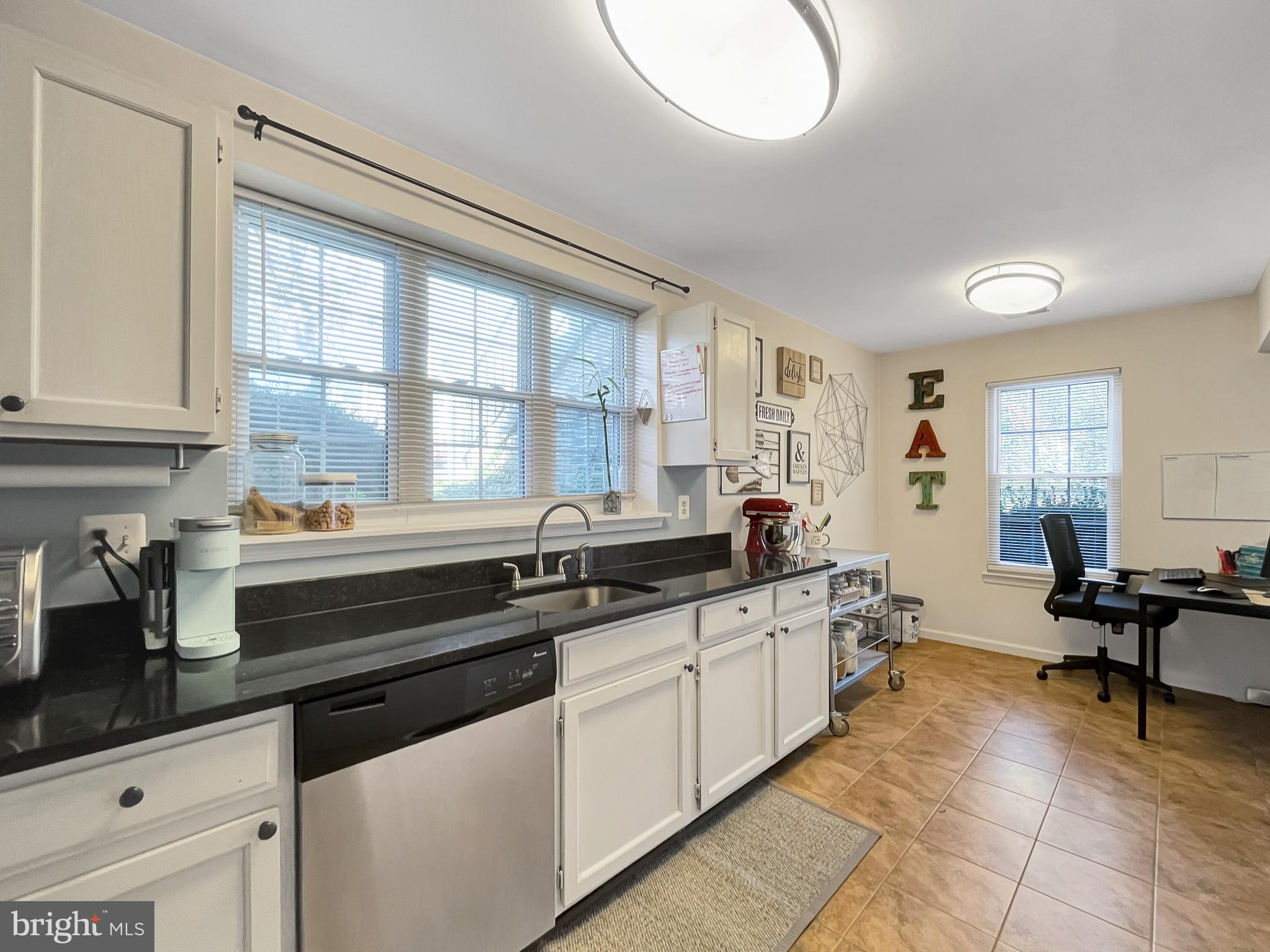 STOCKBRIDGE - Residential