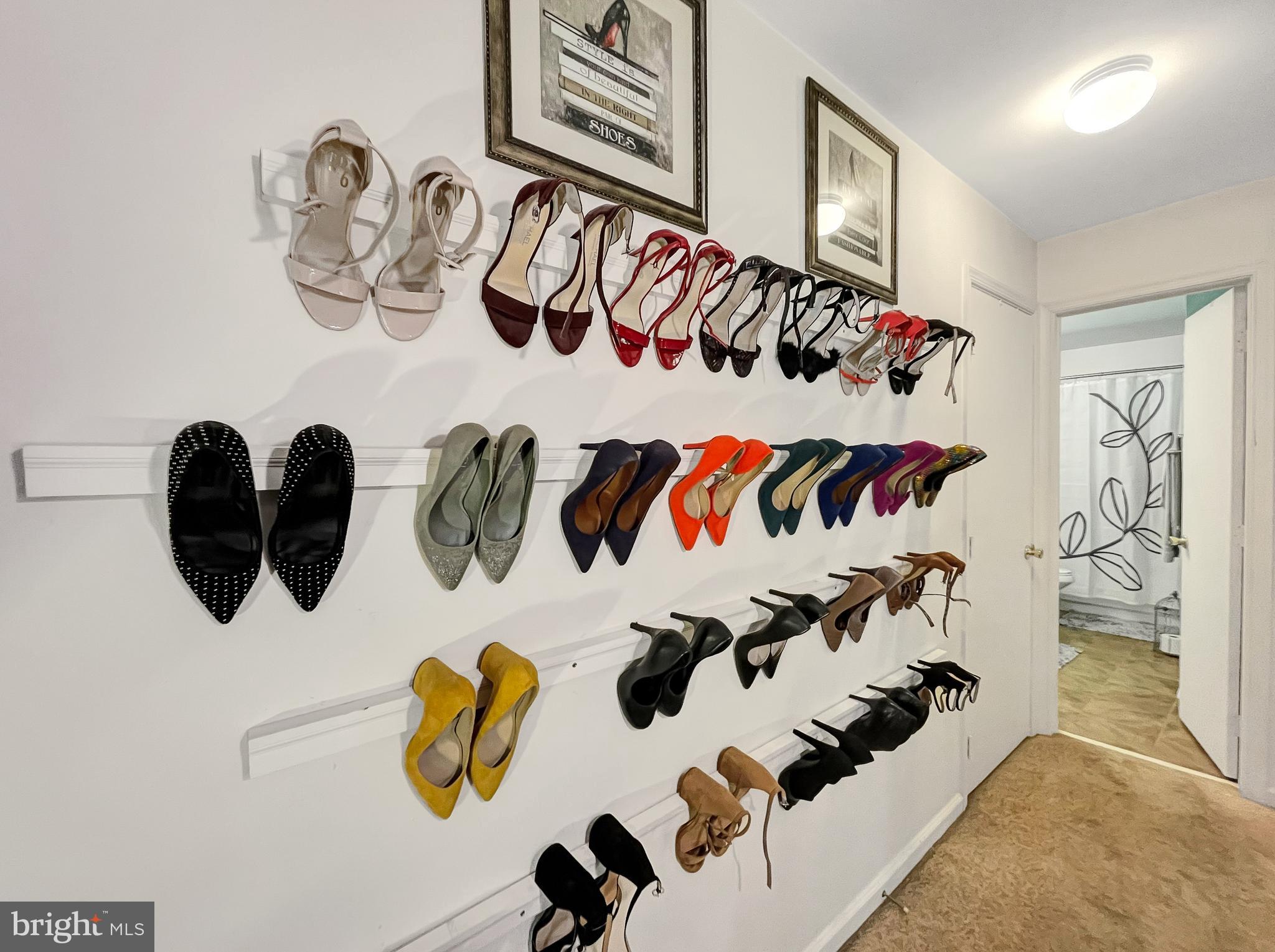 STOCKBRIDGE - Residential