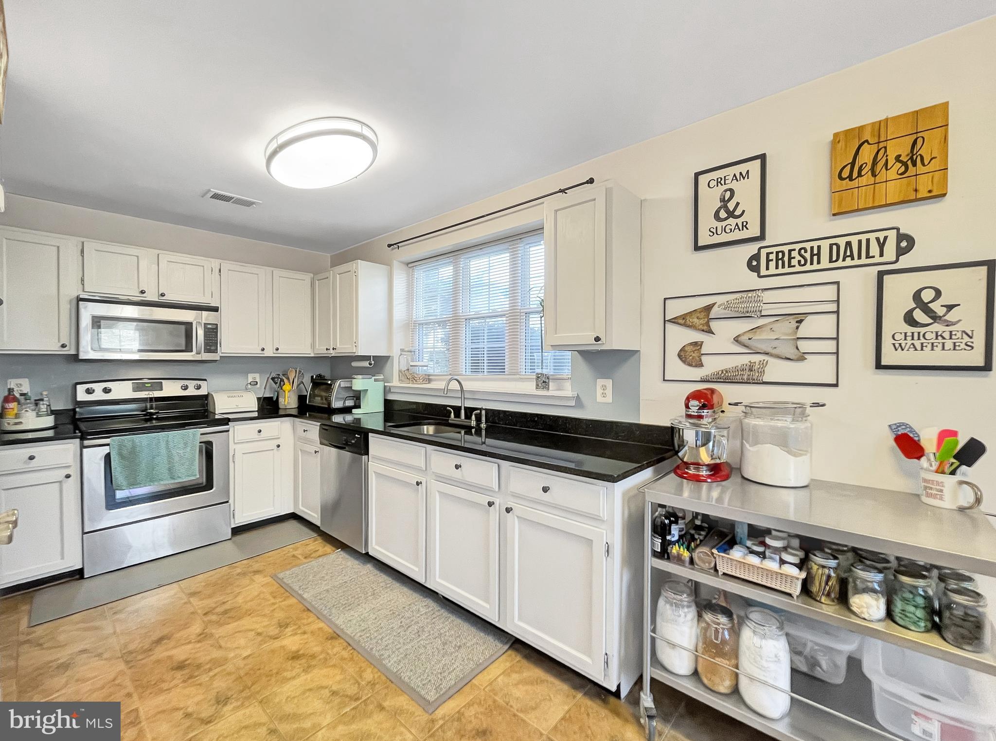 STOCKBRIDGE - Residential