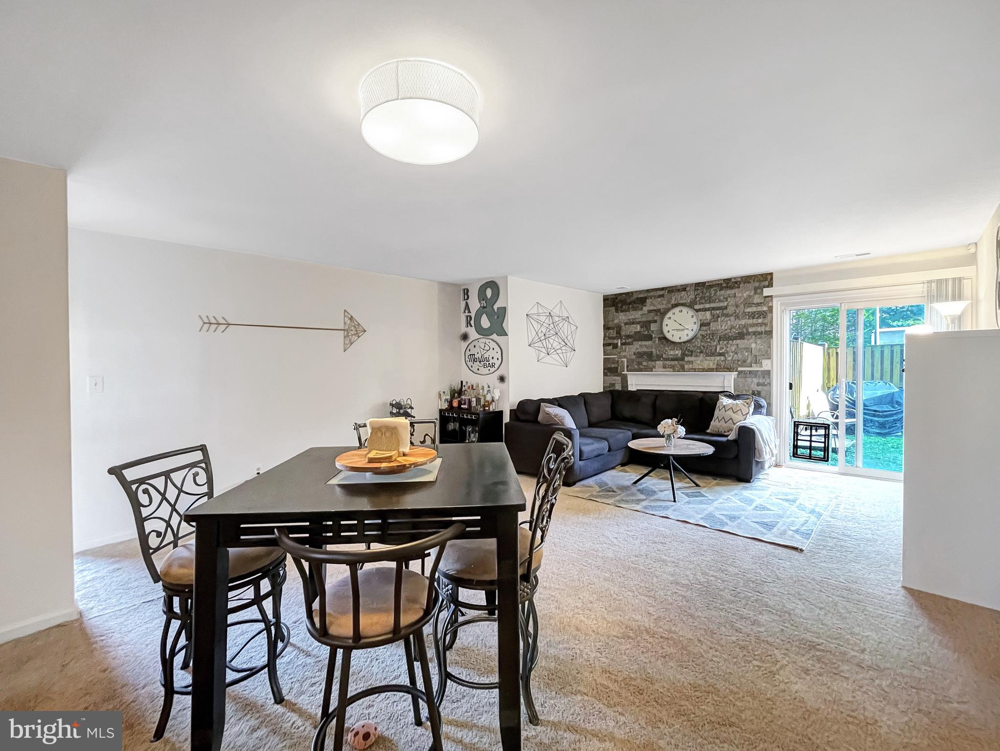 STOCKBRIDGE - Residential