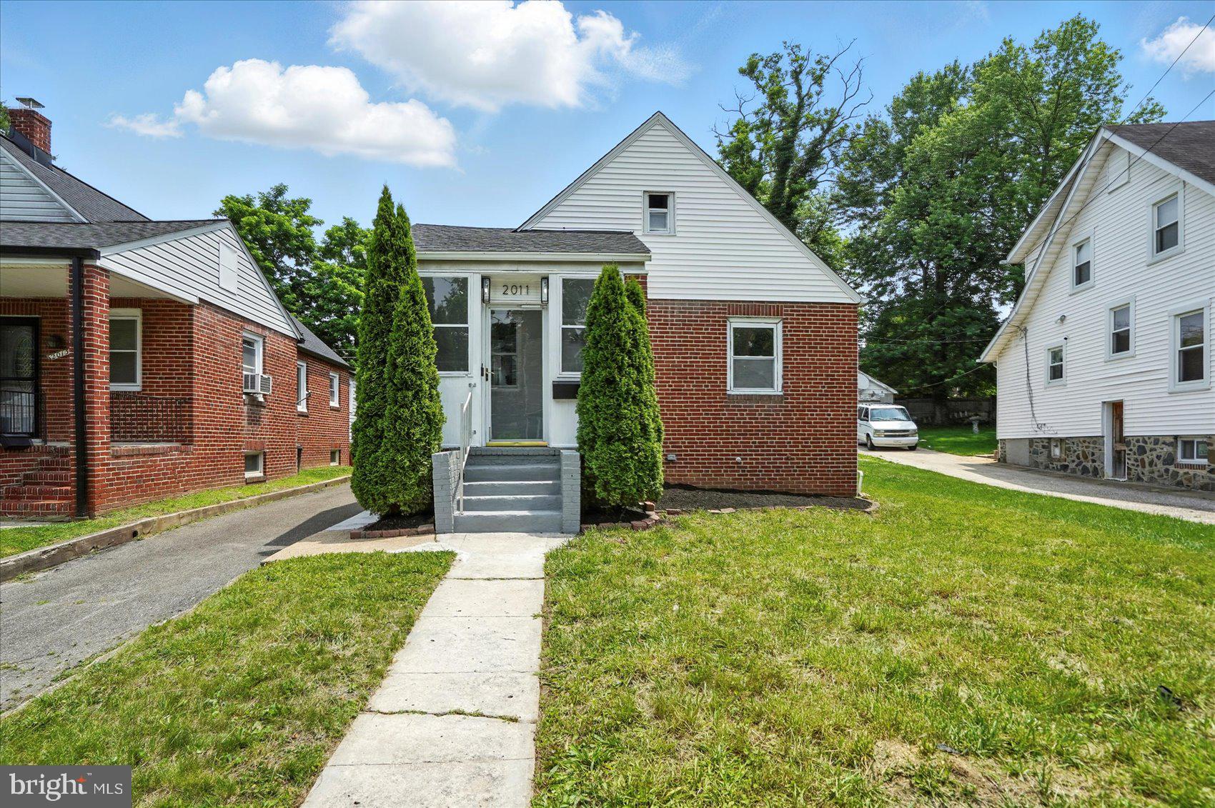 2011 ENGLEWOOD AVENUE