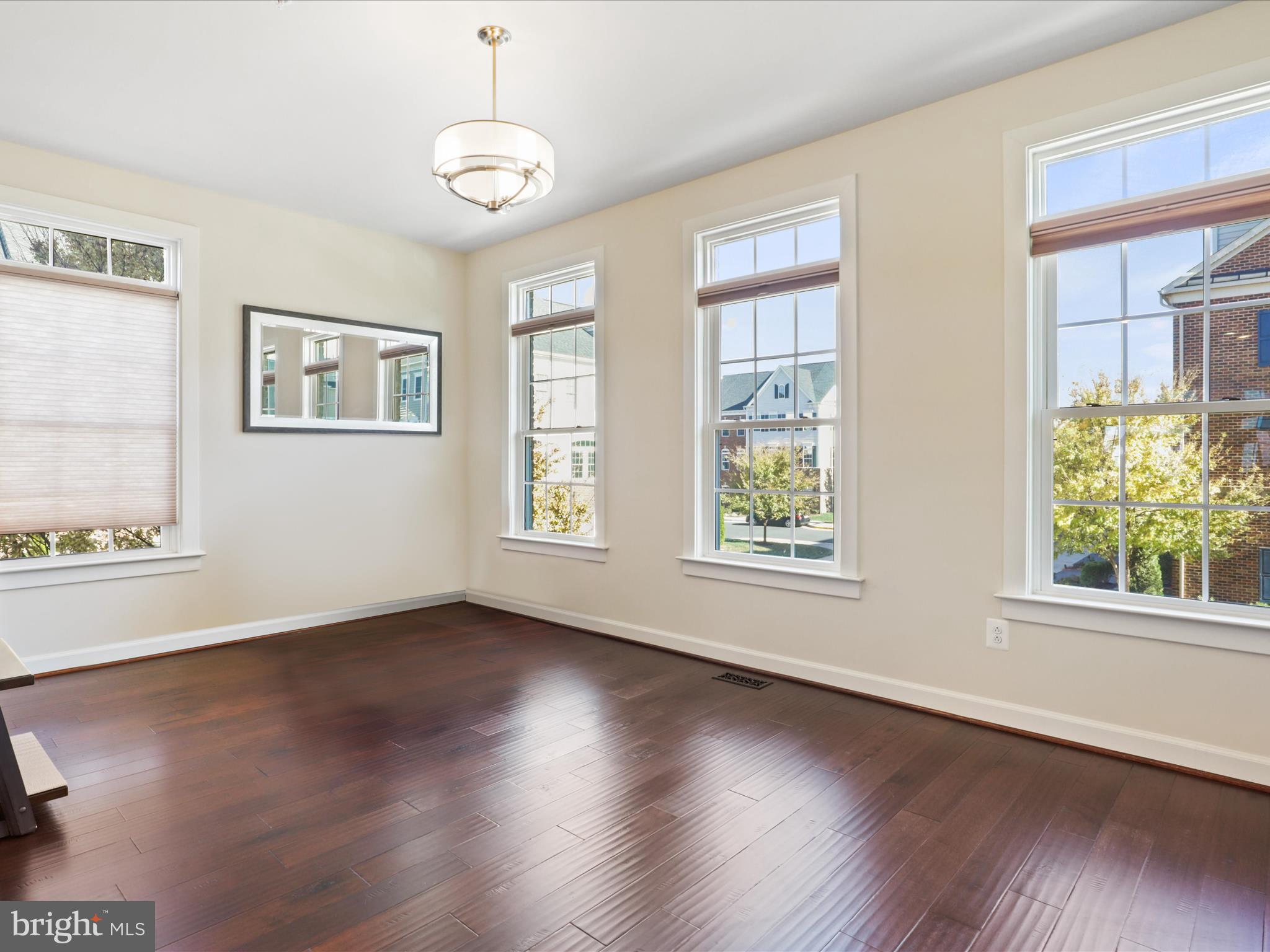 ARCOLA - Residential