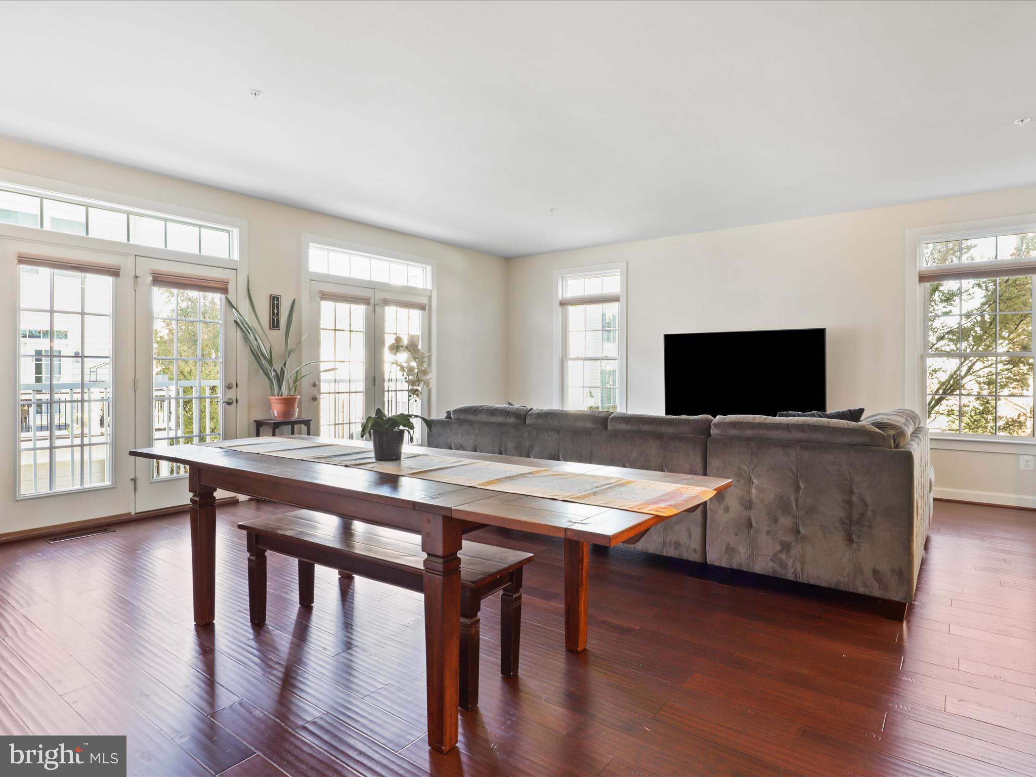 ARCOLA - Residential