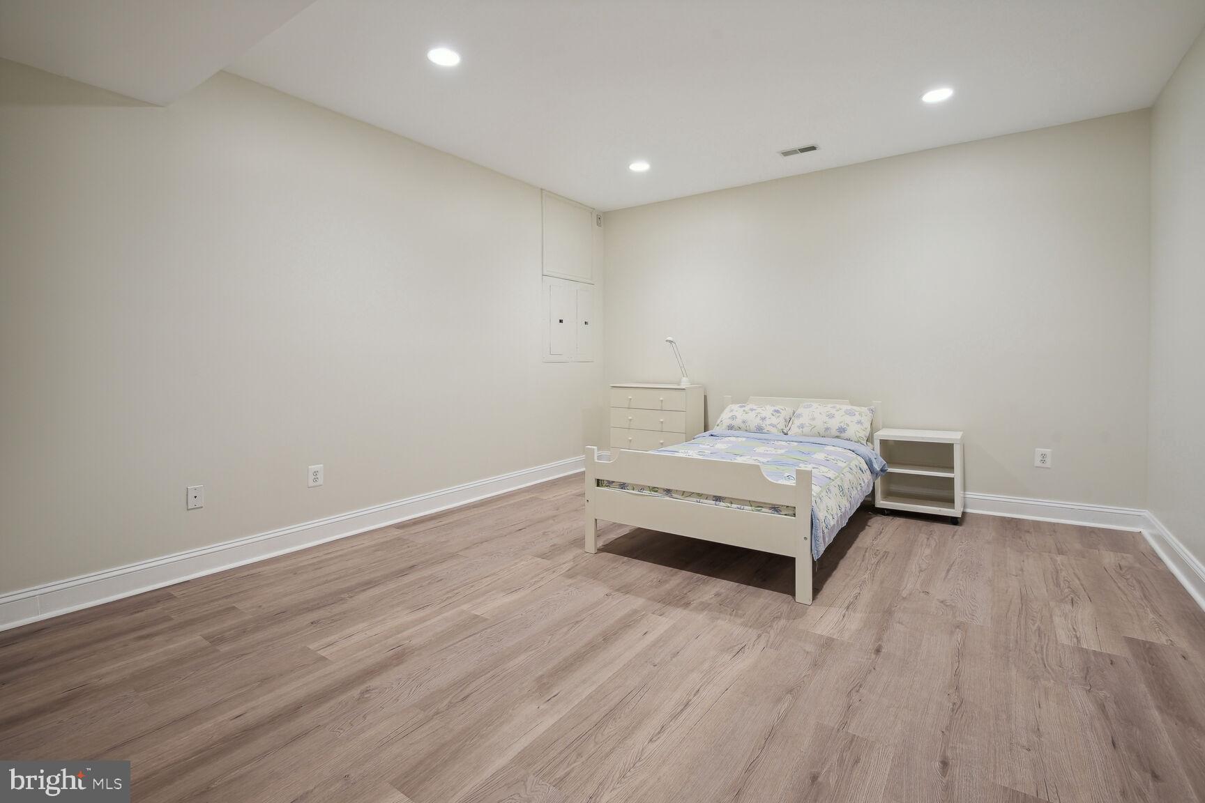 CLAGETT FARM - Residential Lease