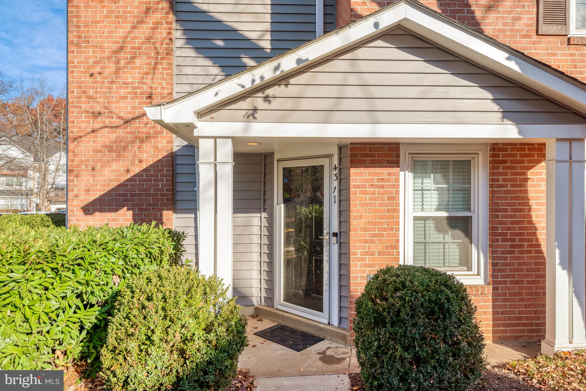 4311 RUNABOUT LANE 90