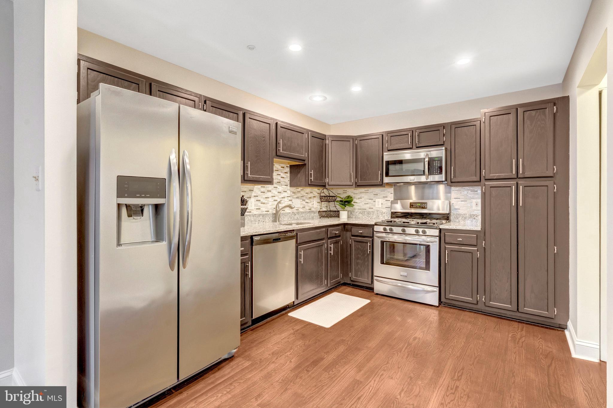 4311 RUNABOUT LANE 90