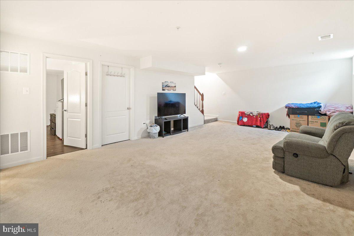 WESTFIELDS - Residential