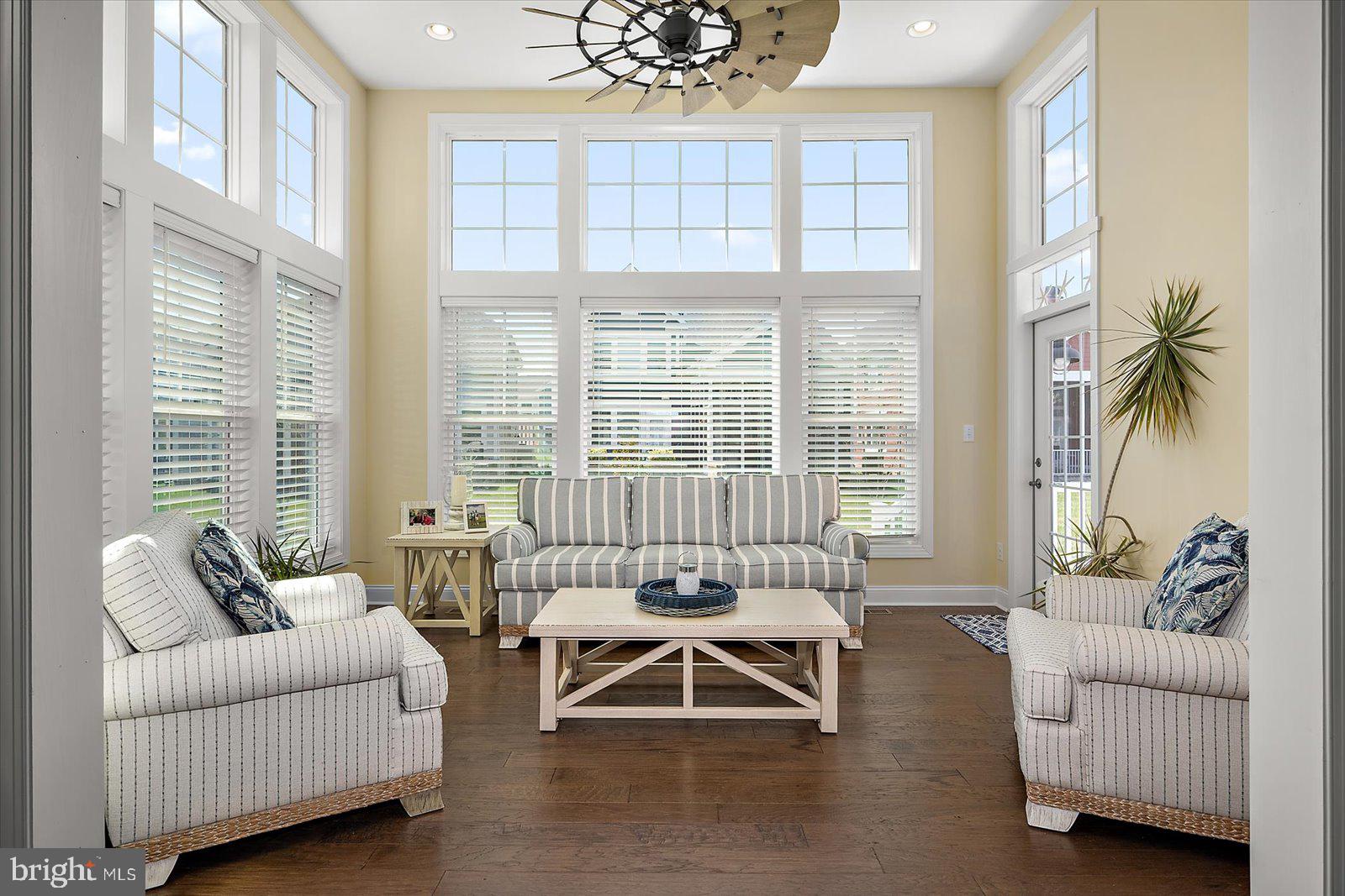 BAYSIDE - Residential