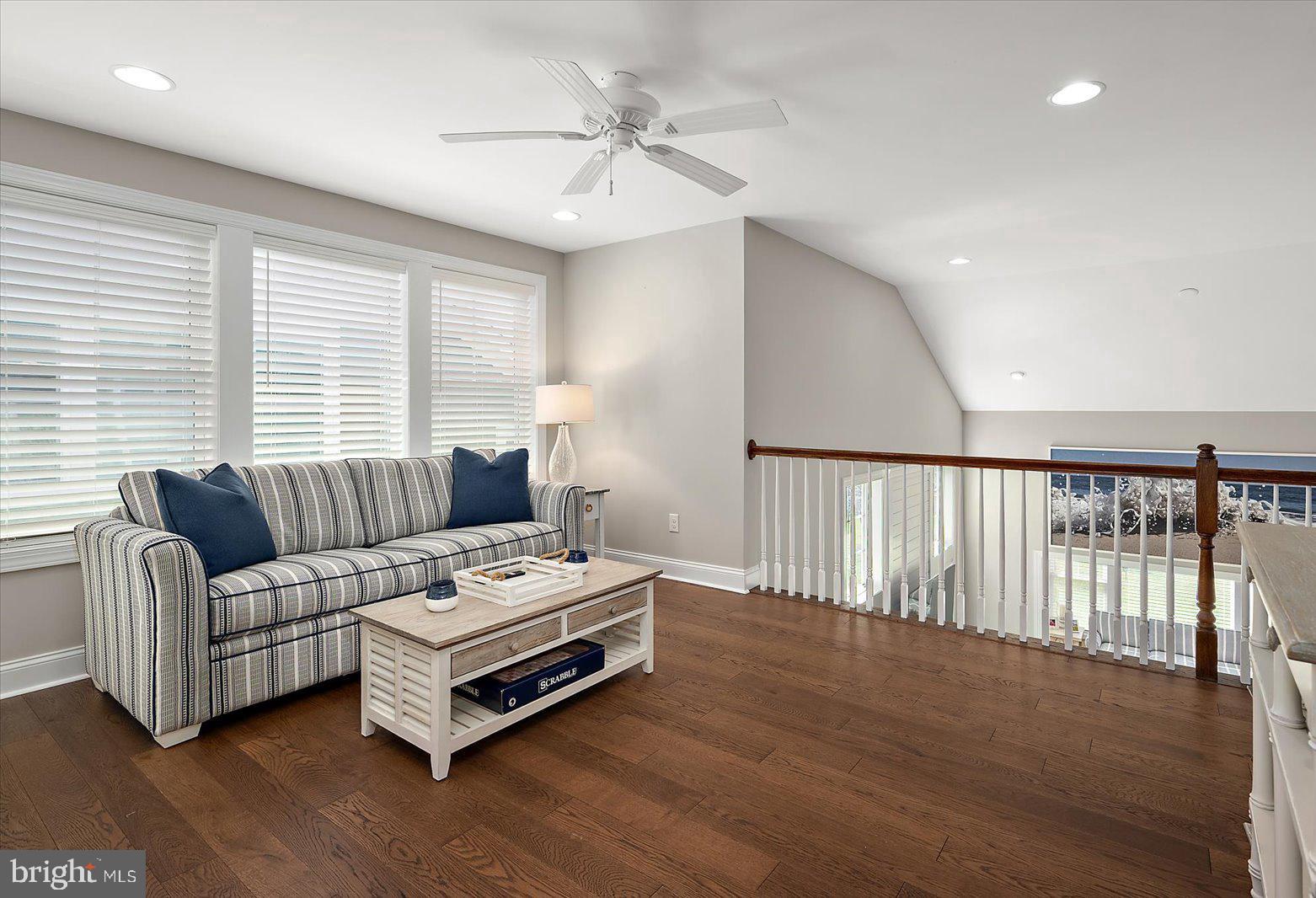 BAYSIDE - Residential