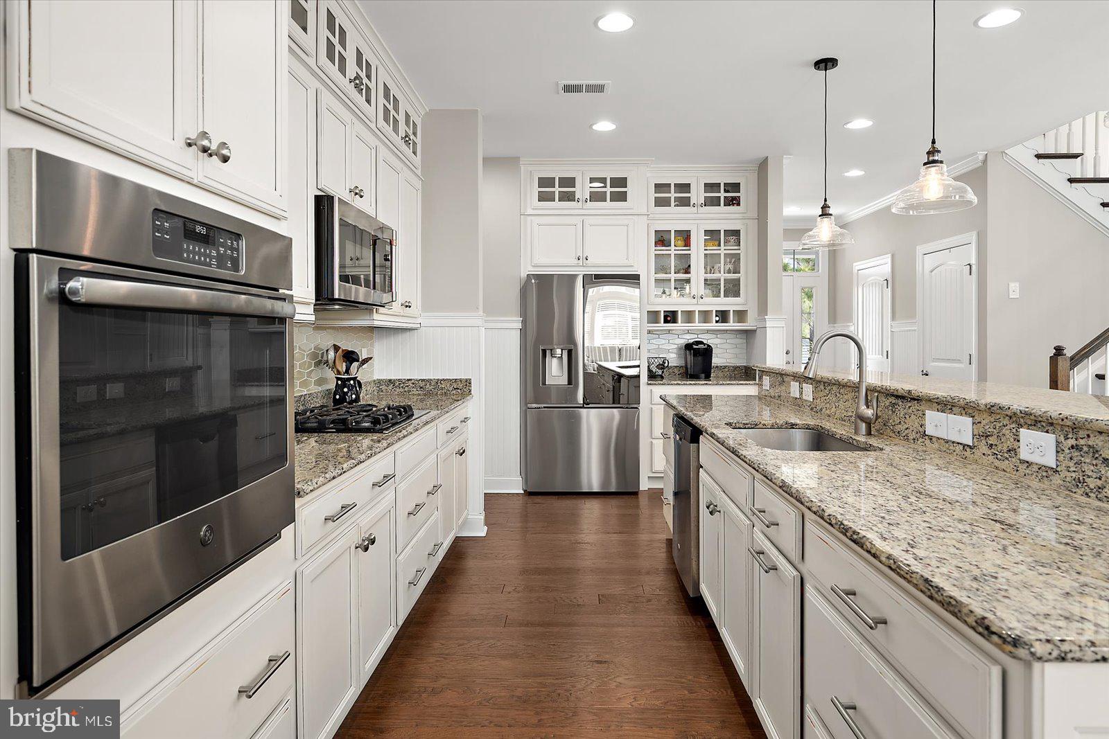 BAYSIDE - Residential