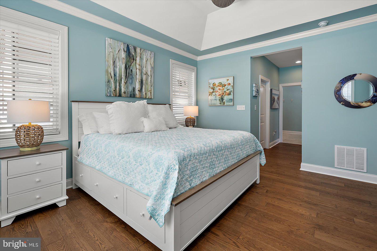 BAYSIDE - Residential