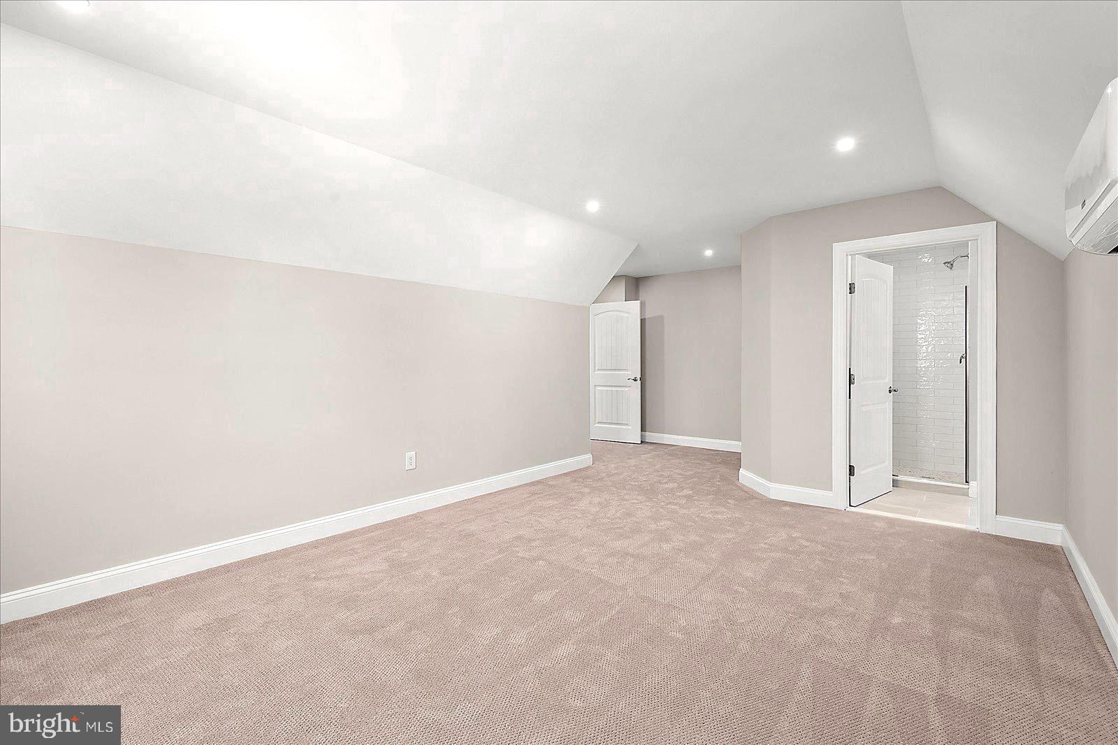 BAYSIDE - Residential