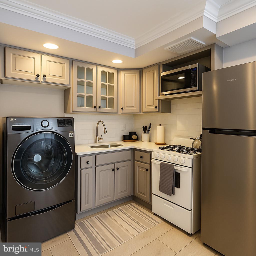 11 2ND STREET NE 102