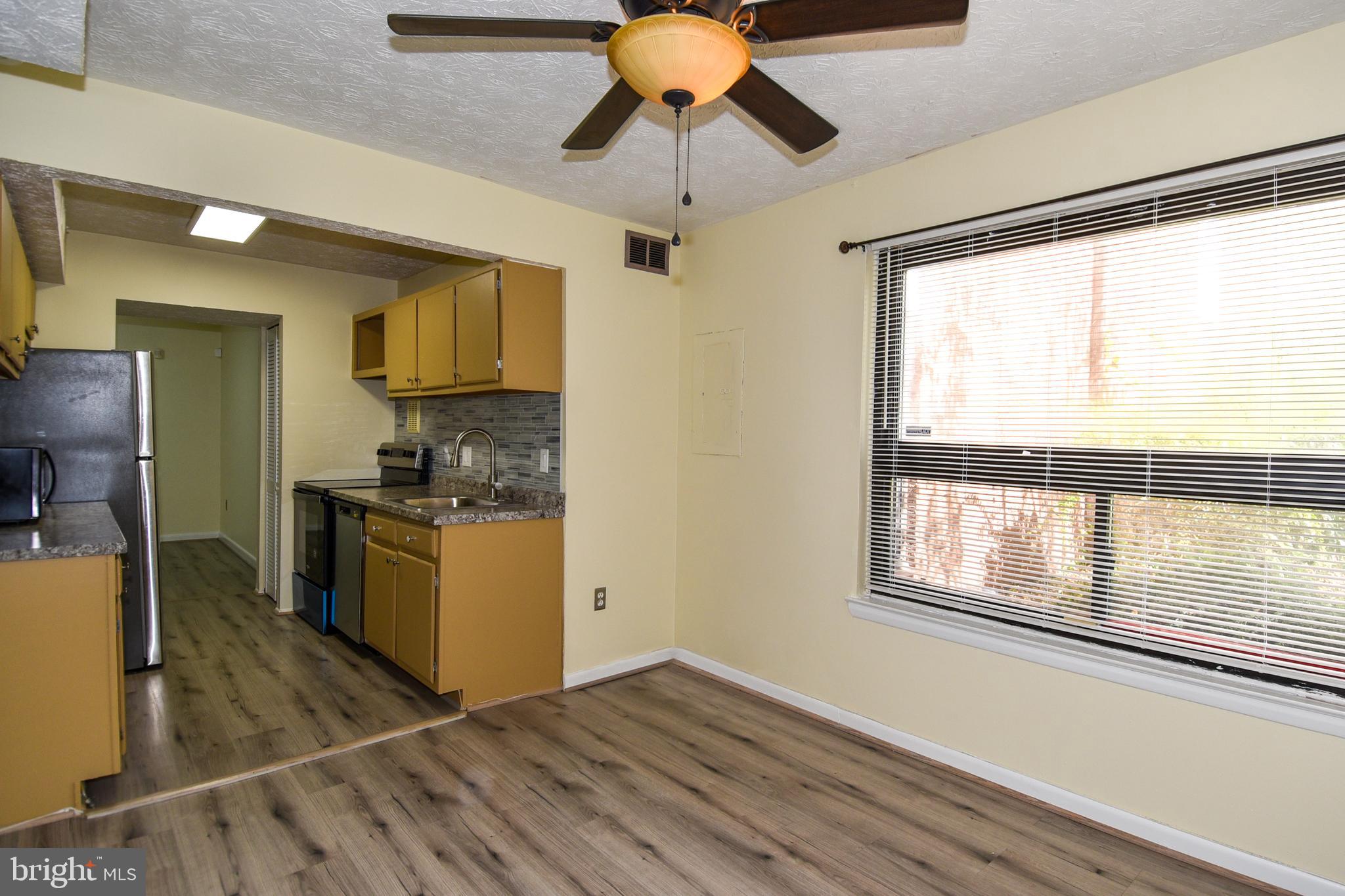 GREENBRIAR CONDO PHASE I - Residential Lease