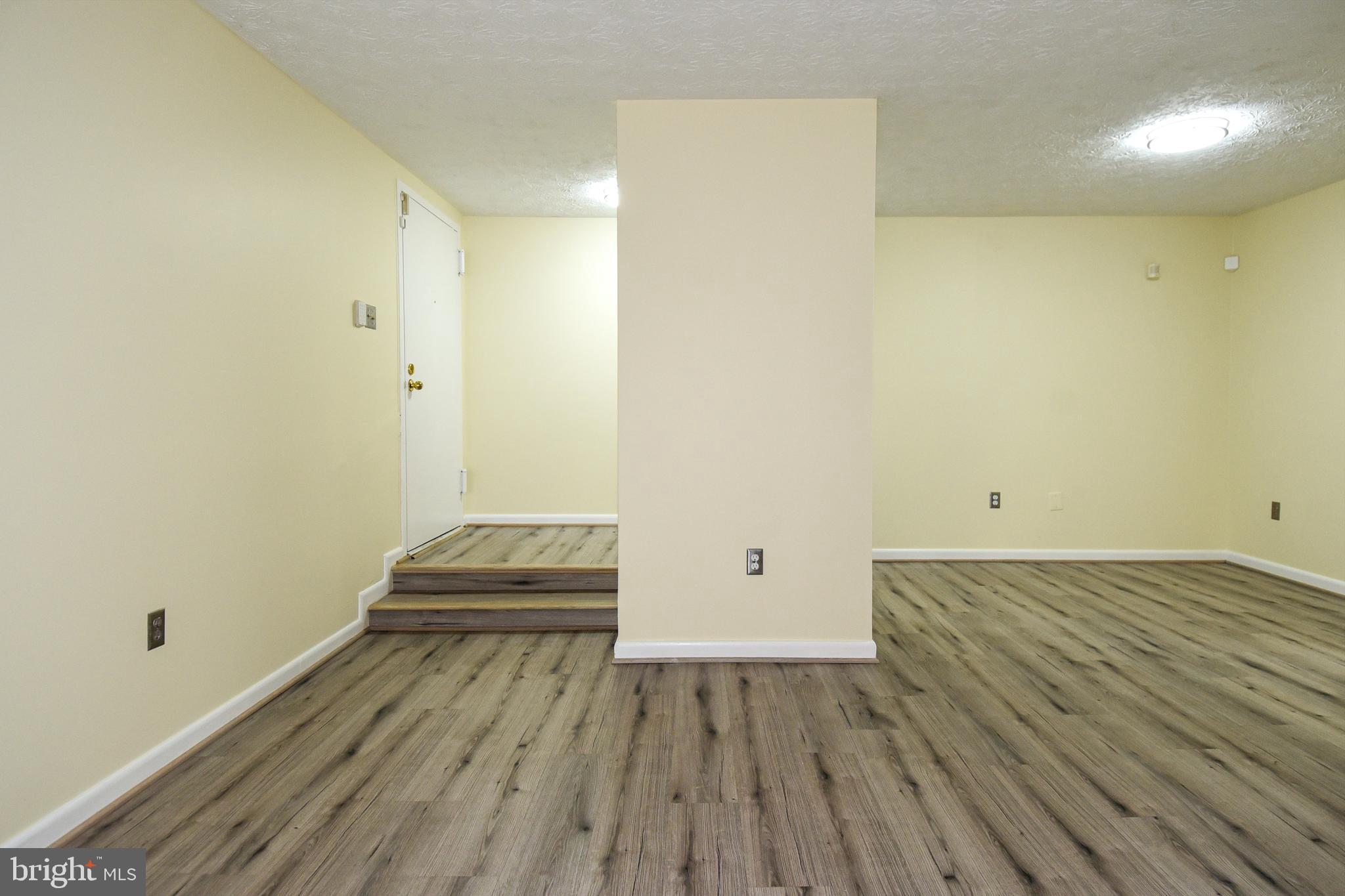 GREENBRIAR CONDO PHASE I - Residential Lease