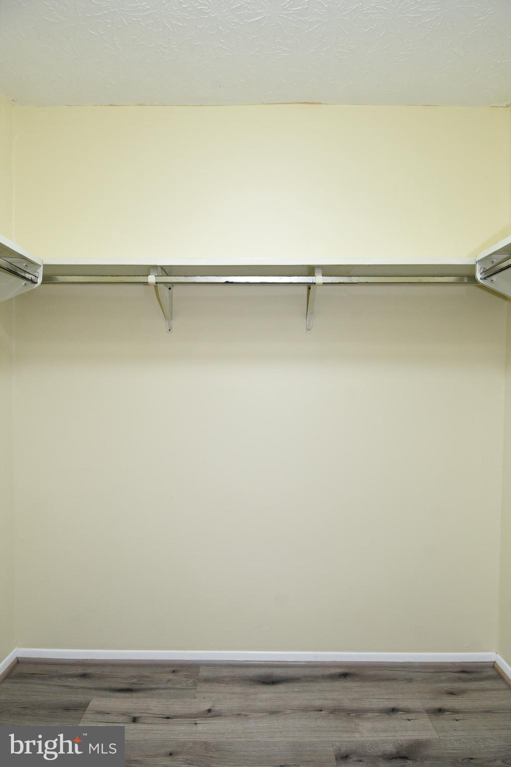 GREENBRIAR CONDO PHASE I - Residential Lease