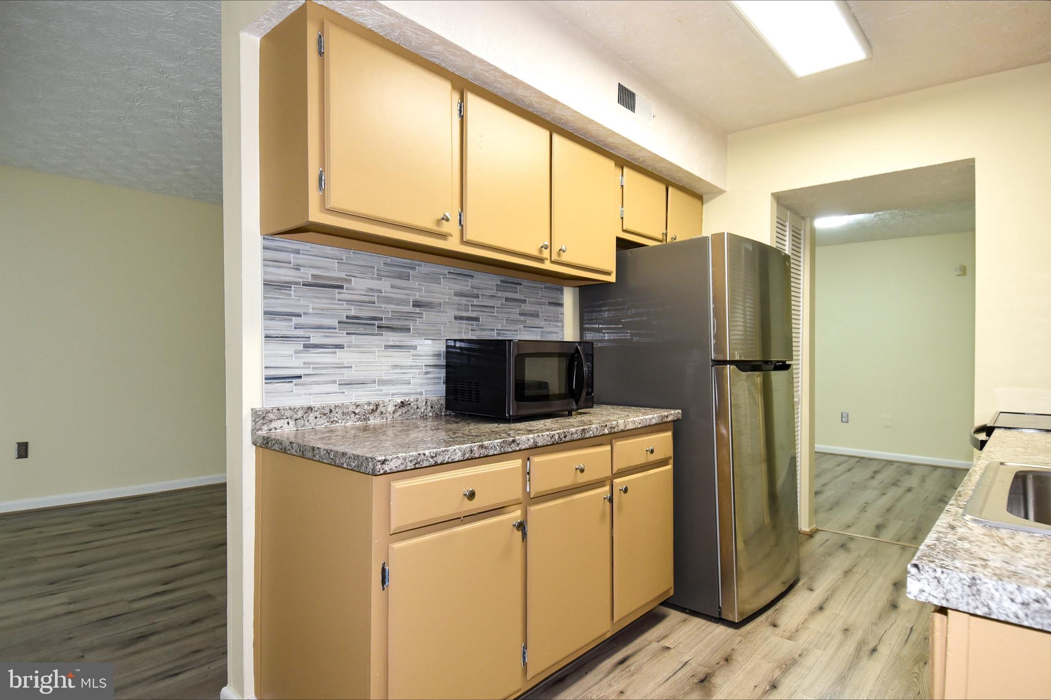 GREENBRIAR CONDO PHASE I - Residential Lease