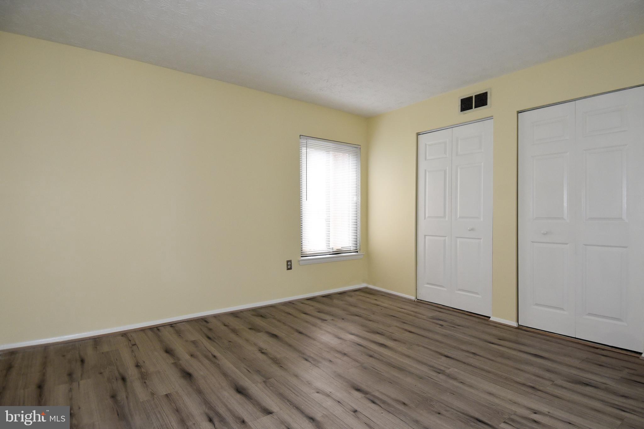 GREENBRIAR CONDO PHASE I - Residential Lease