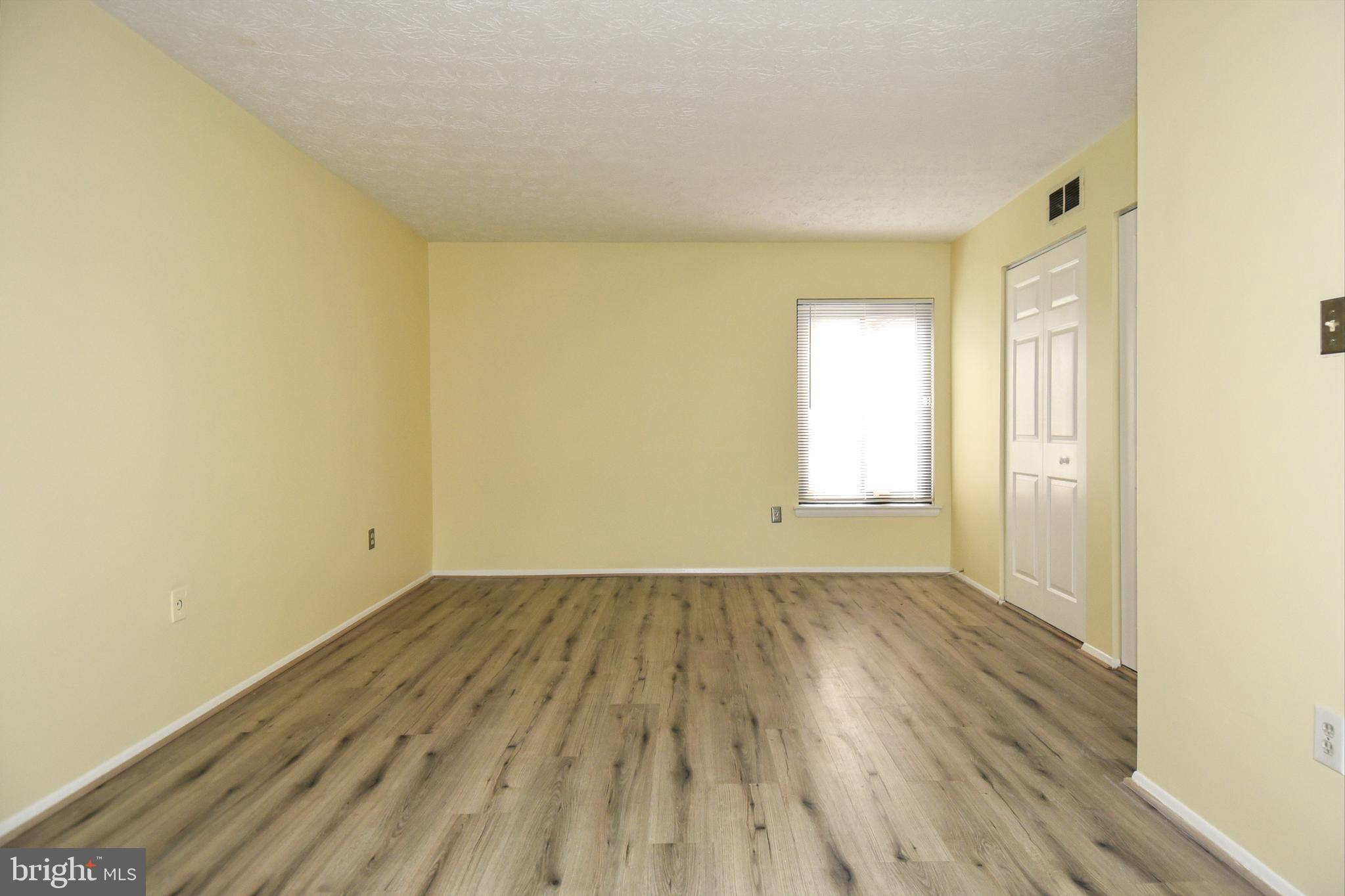 GREENBRIAR CONDO PHASE I - Residential Lease