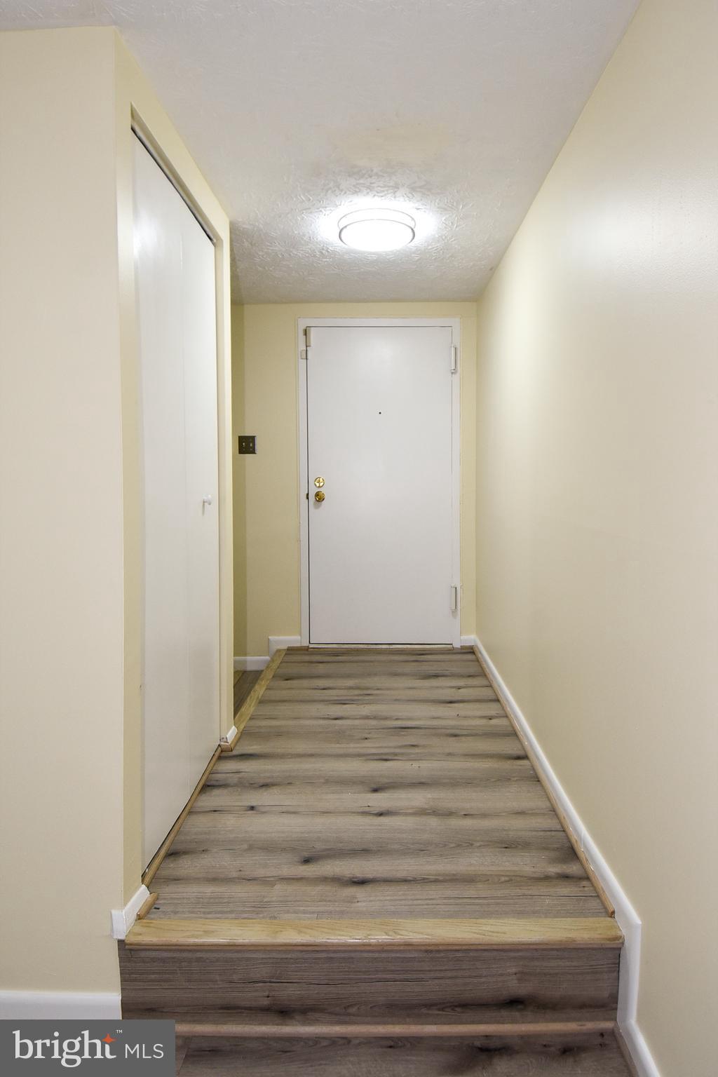 GREENBRIAR CONDO PHASE I - Residential Lease