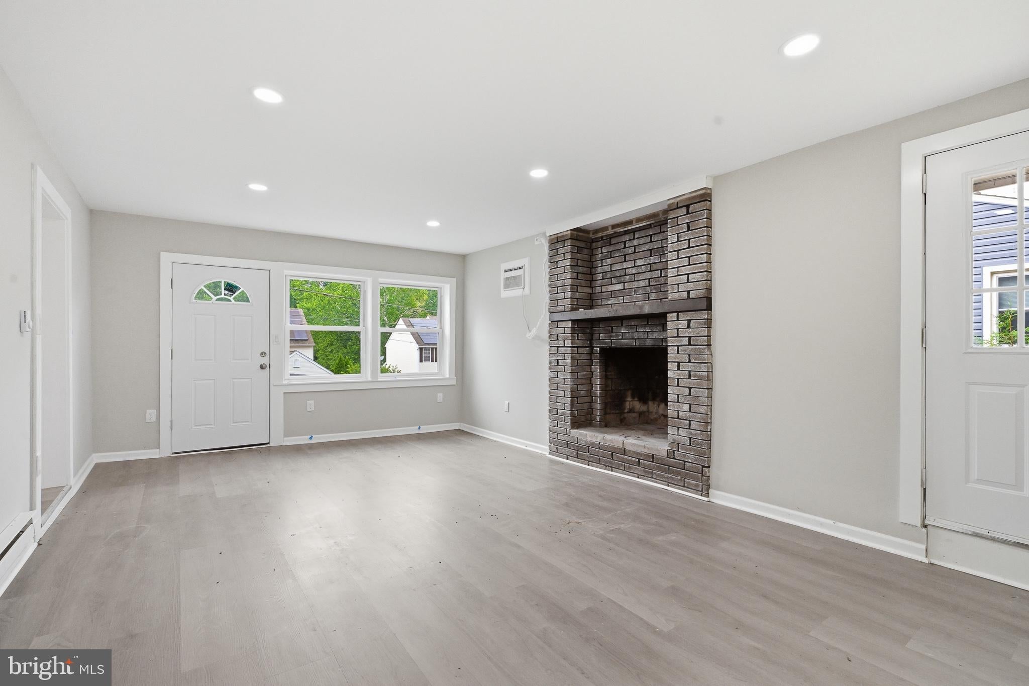 808 MAPLE LANE