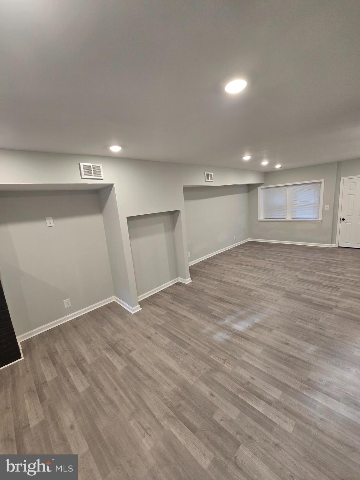 GERMANTOWN (EAST) - Residential