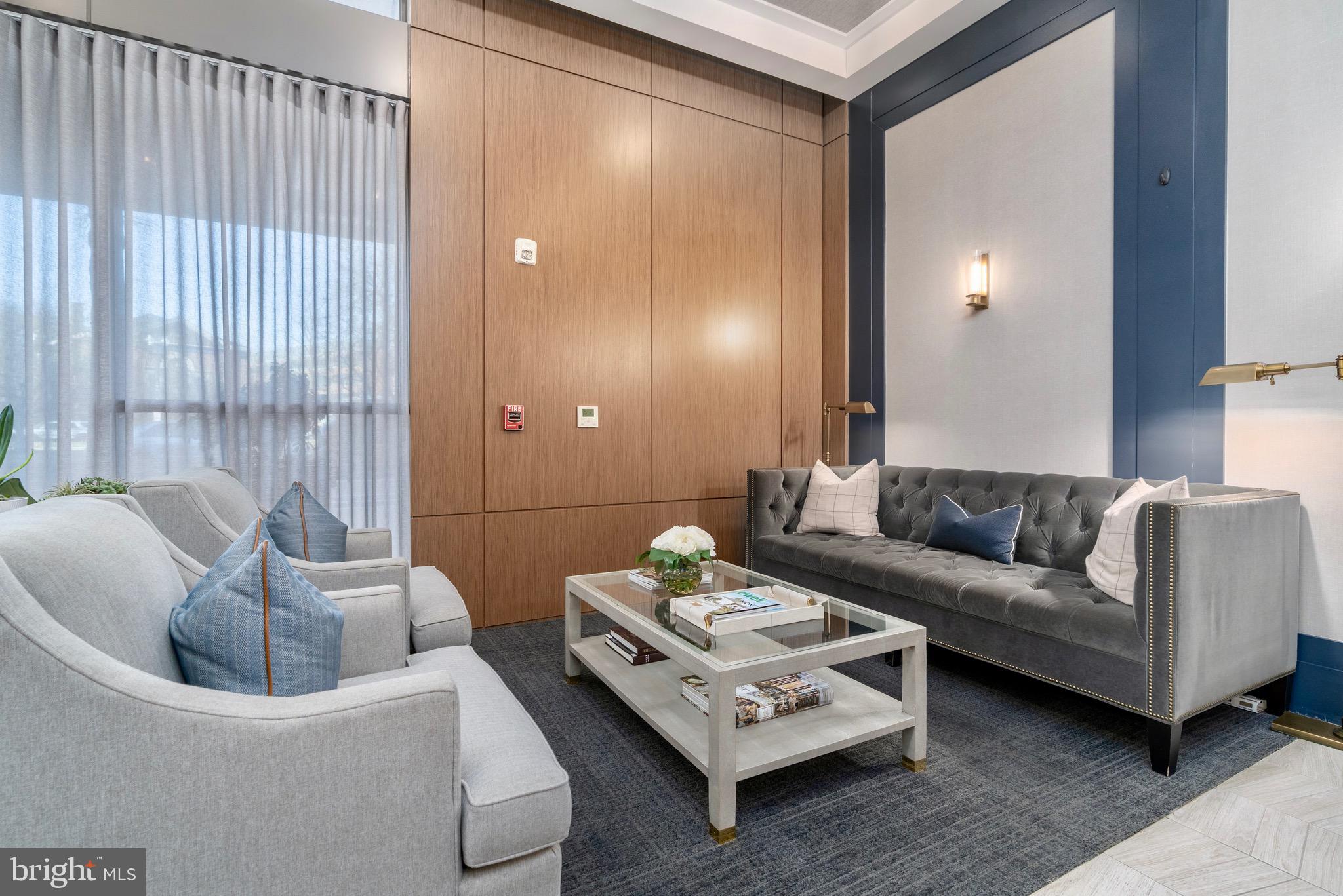 CAPITOL HILL - Residential