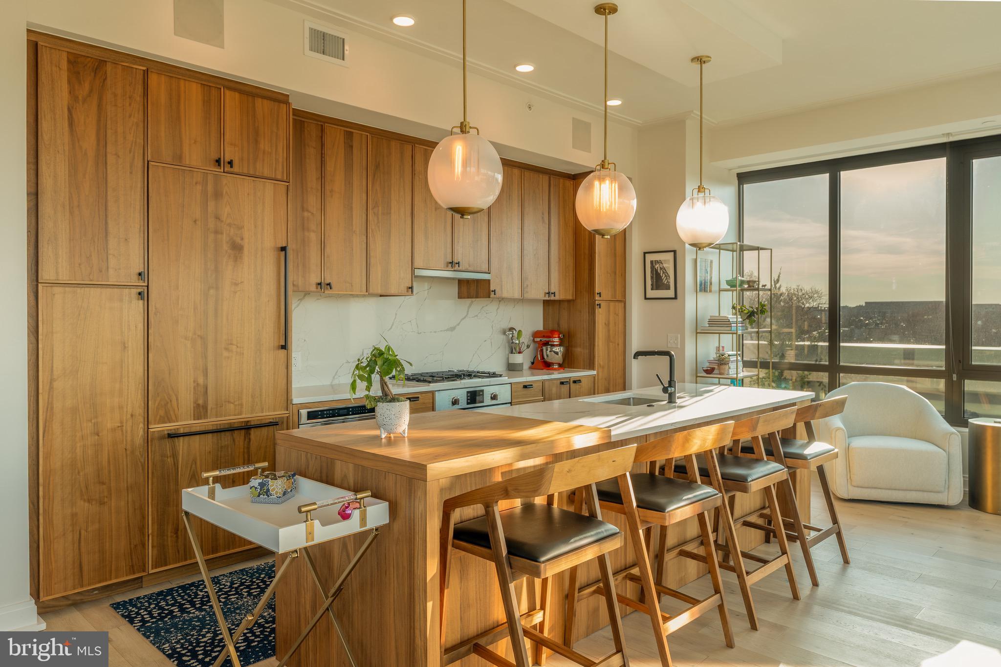 CAPITOL HILL - Residential